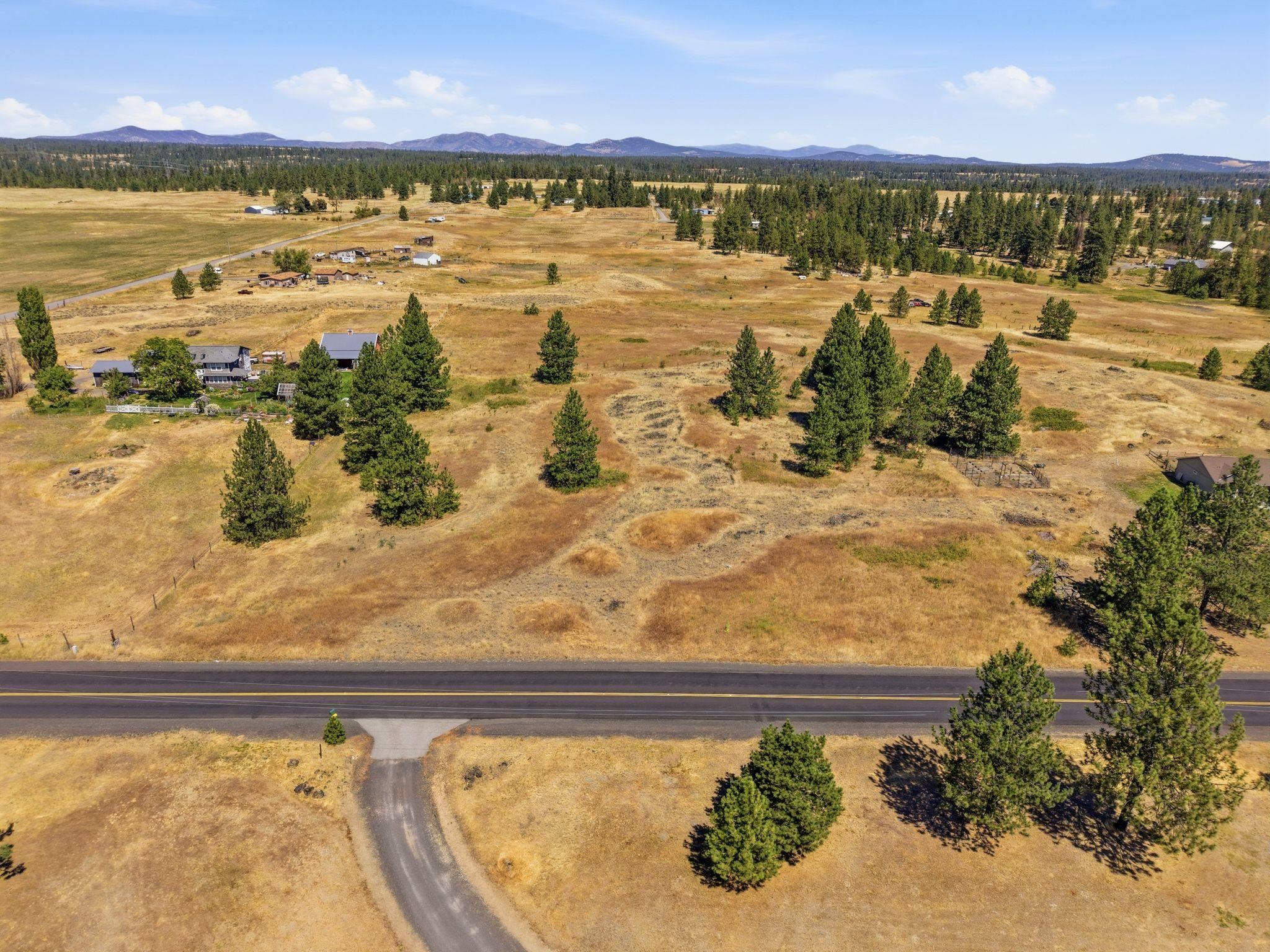 NKA W Tepee Rd - Photo 3