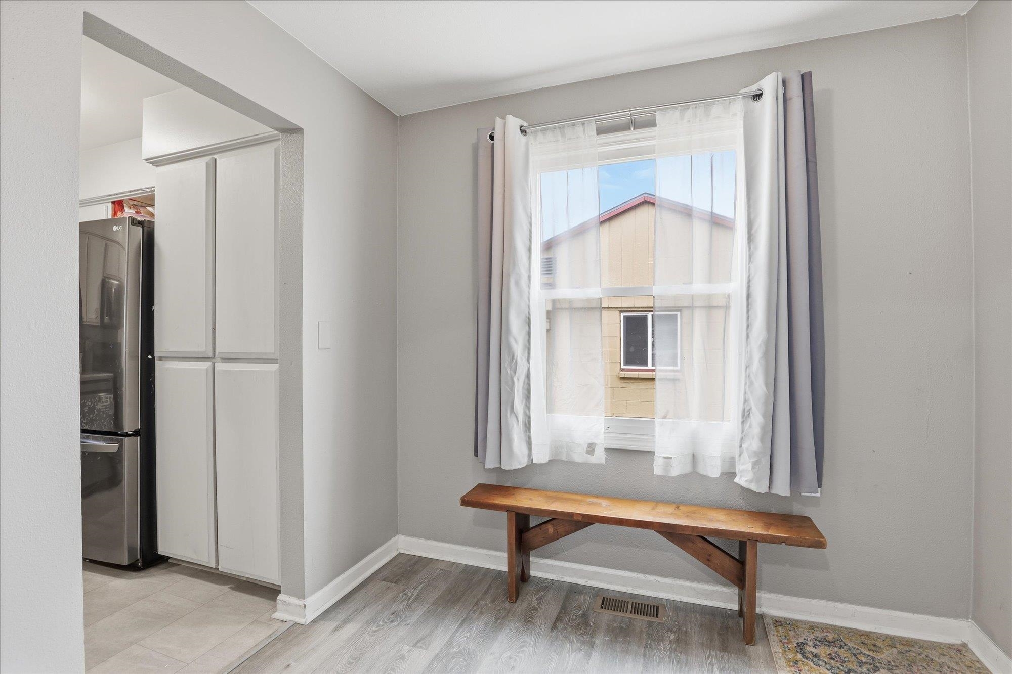 2824 E Marshall Ave - Photo 5