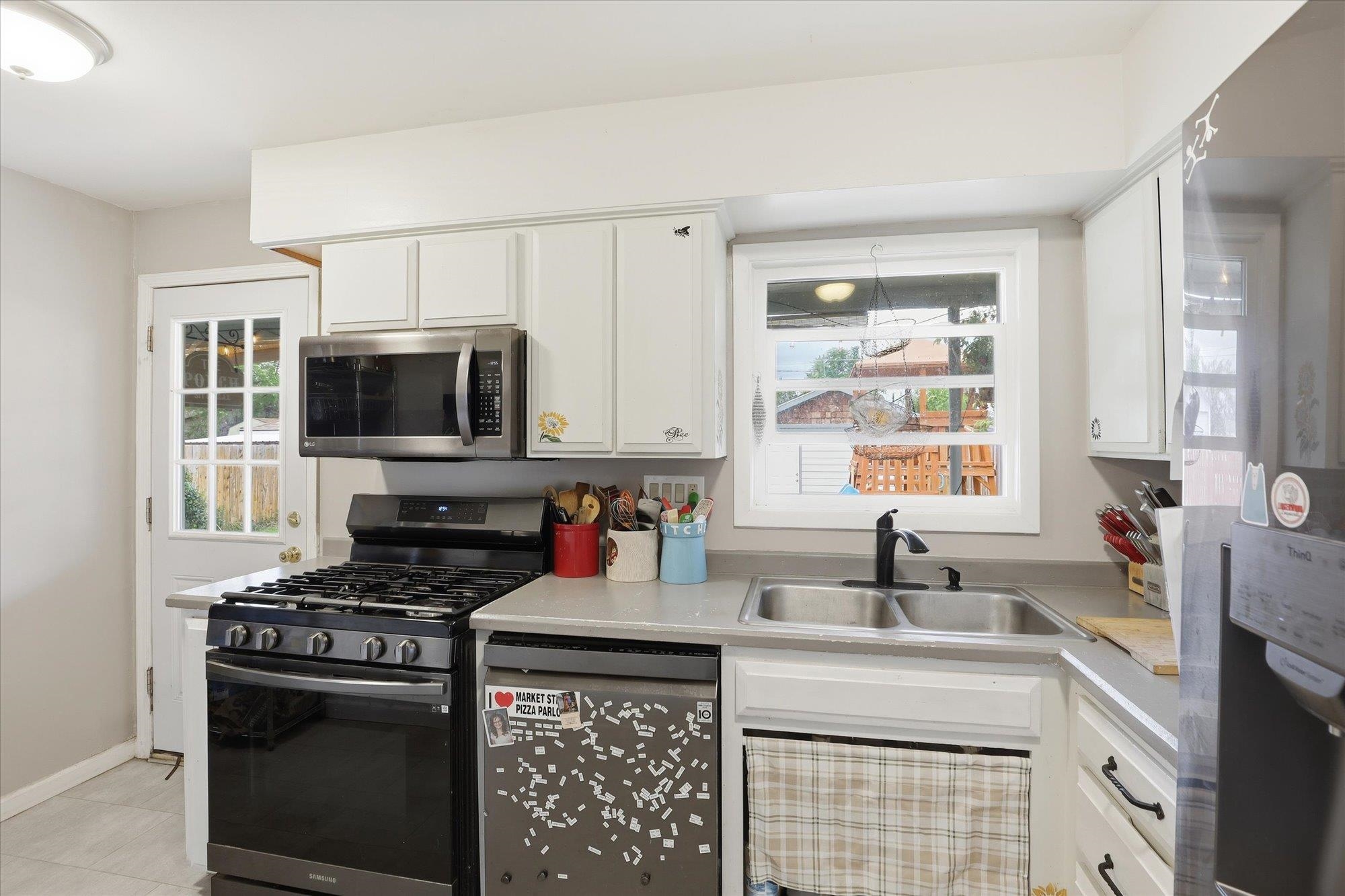 2824 E Marshall Ave - Photo 7
