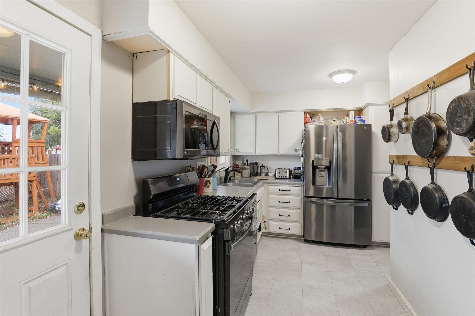2824 E Marshall Ave - Photo 8
