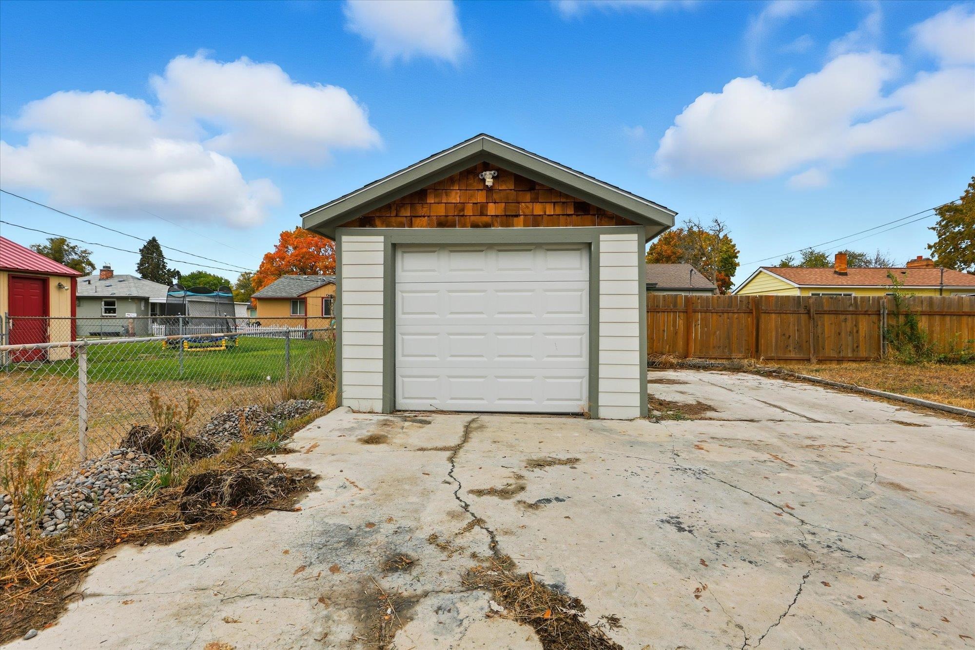 2824 E Marshall Ave - Photo 26