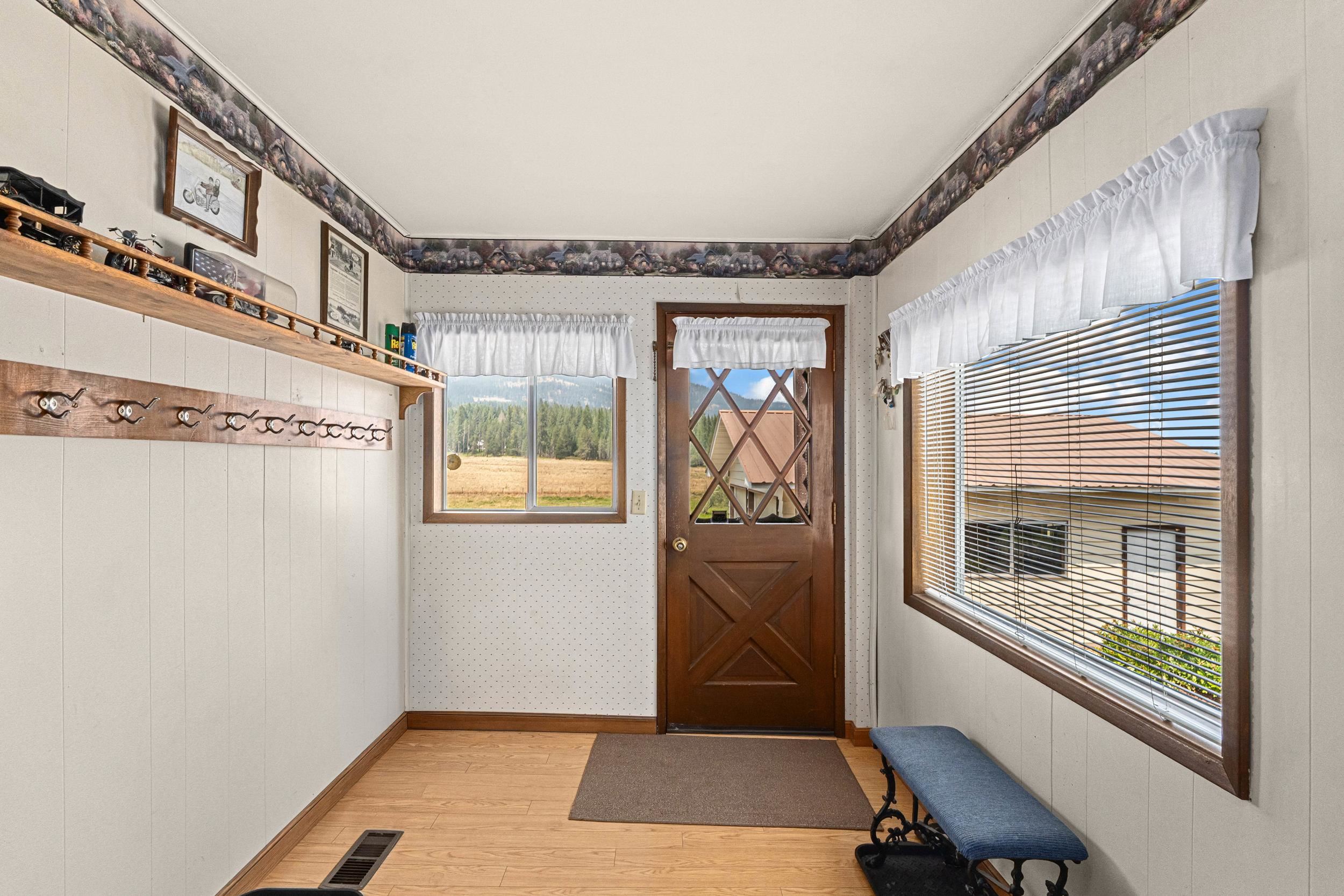 2228 Blue Creek Rd - Photo 3