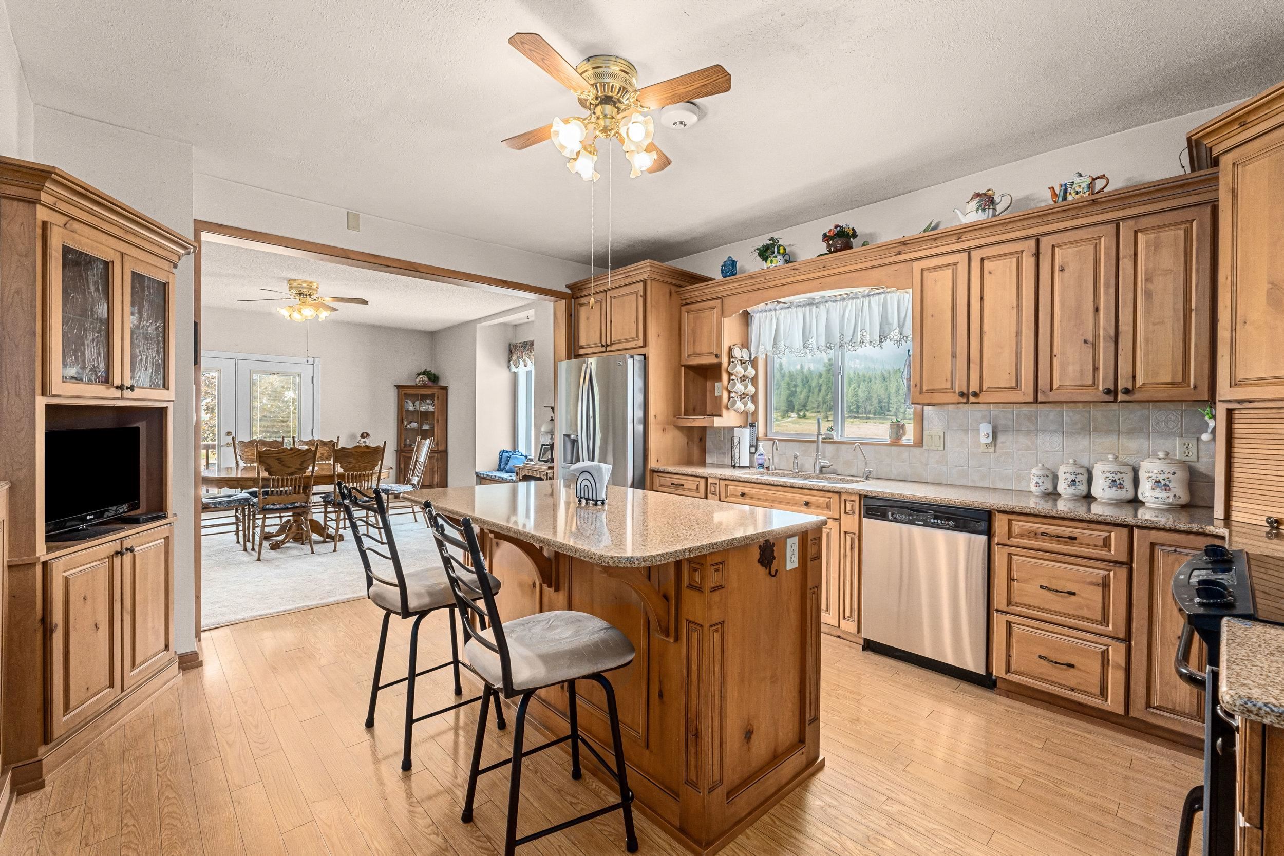 2228 Blue Creek Rd - Photo 5