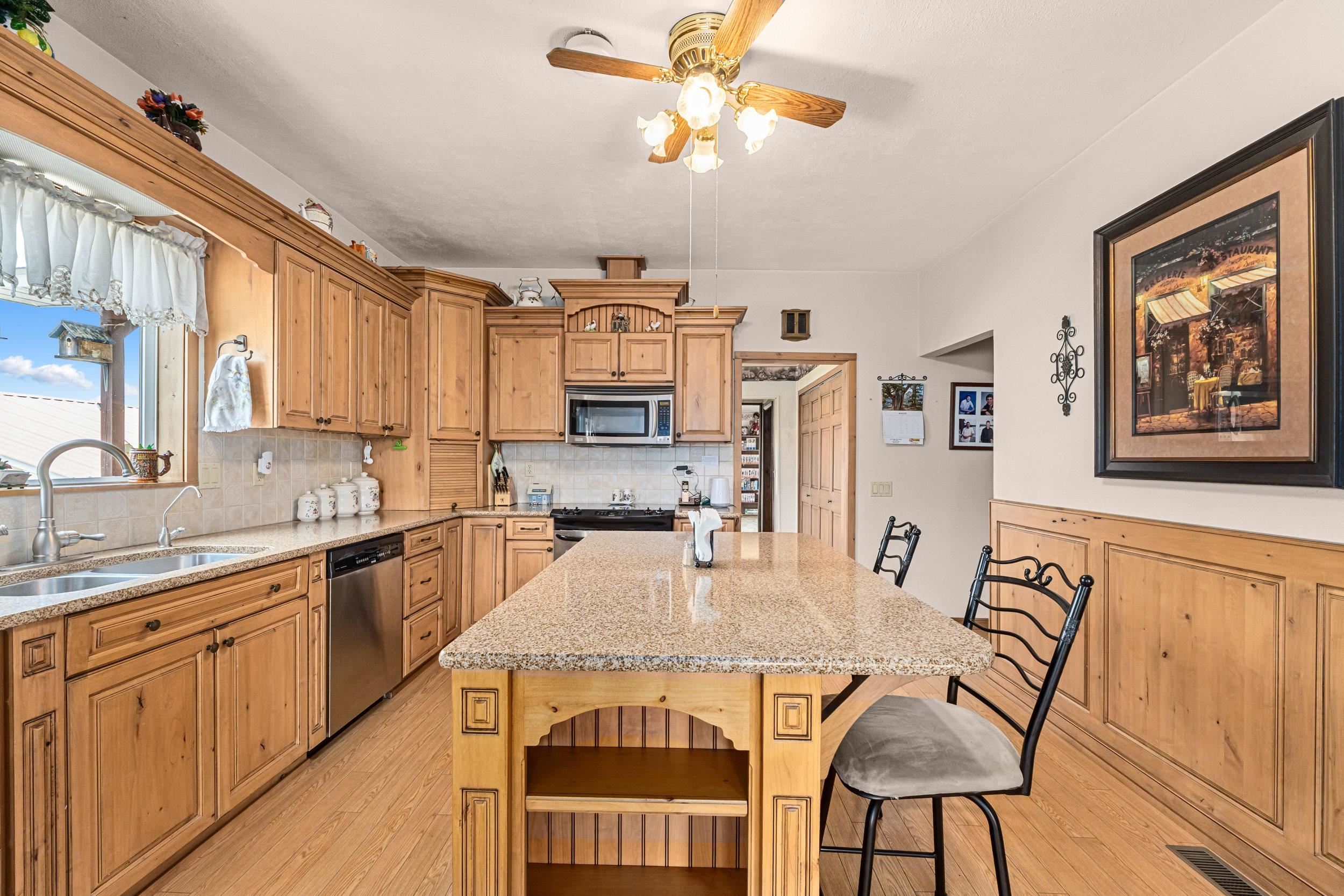 2228 Blue Creek Rd - Photo 6