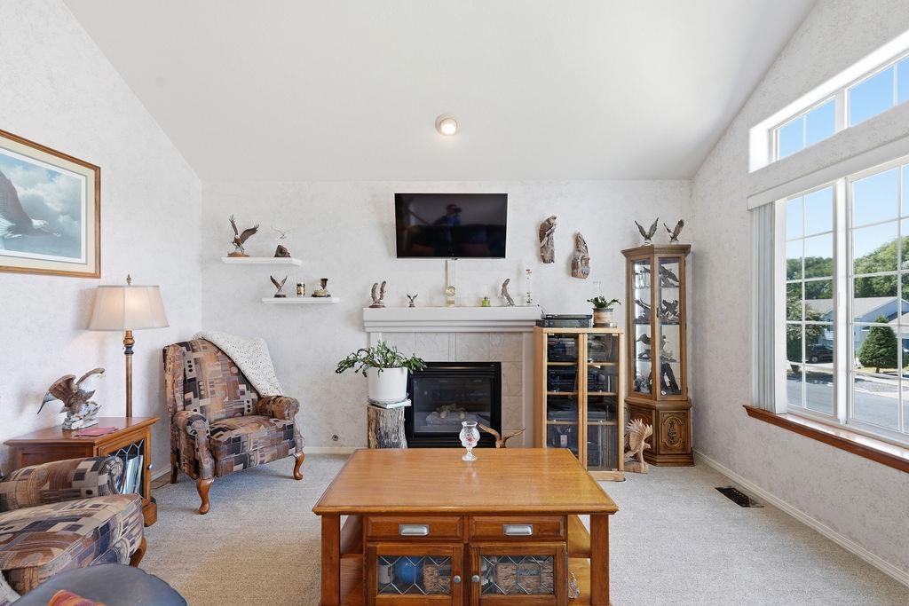8808 N Maple St - Photo 9
