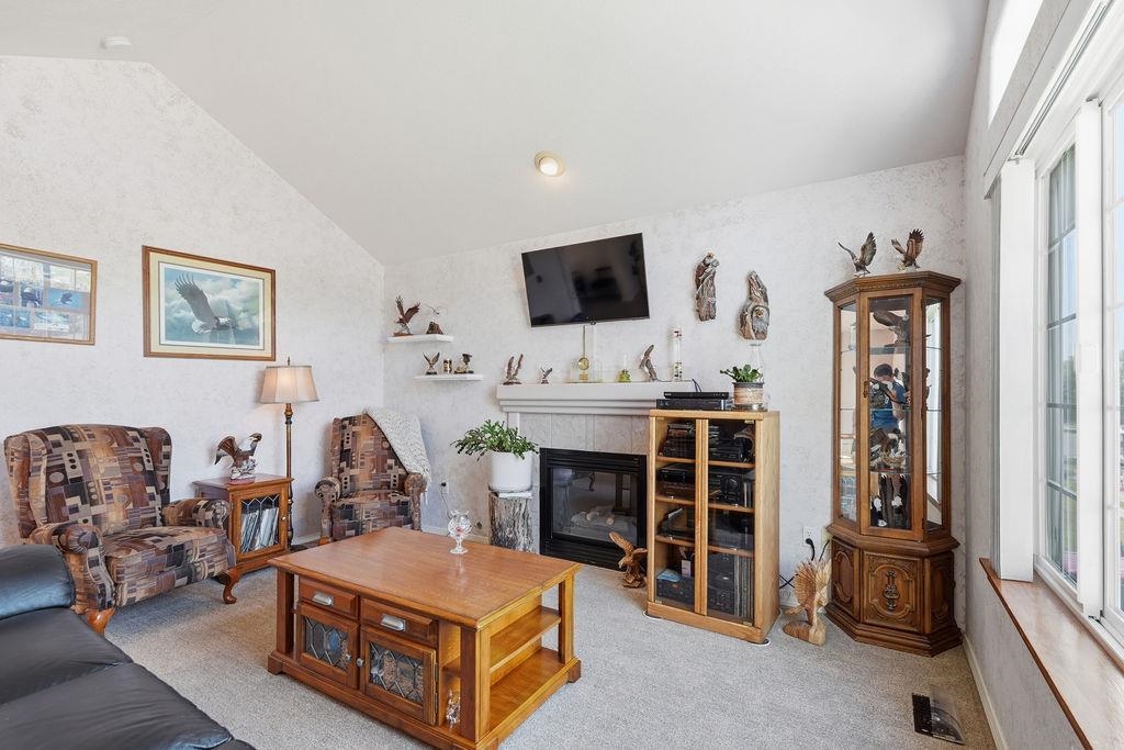 8808 N Maple St - Photo 10