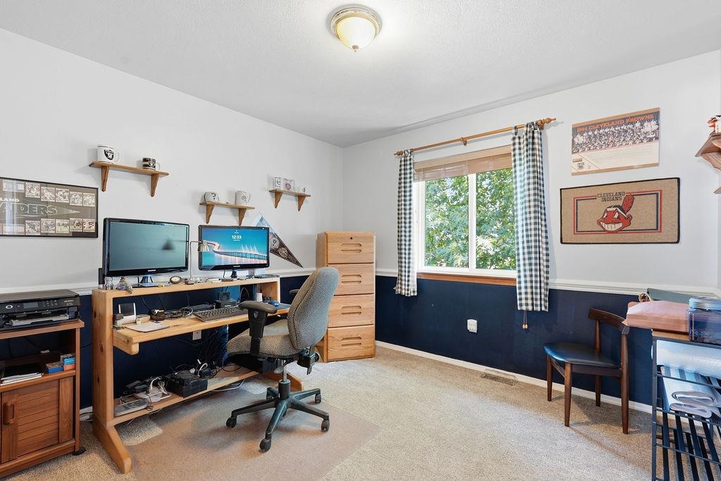 8808 N Maple St - Photo 25