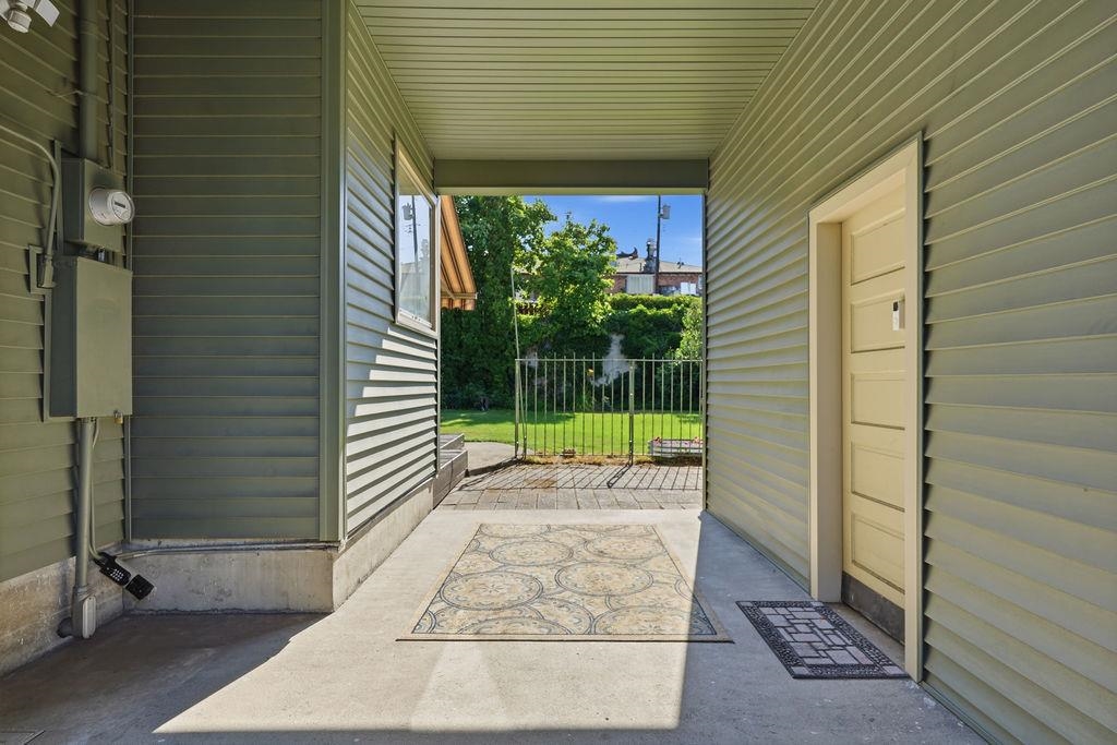 27 W Waverly Pl - Photo 32