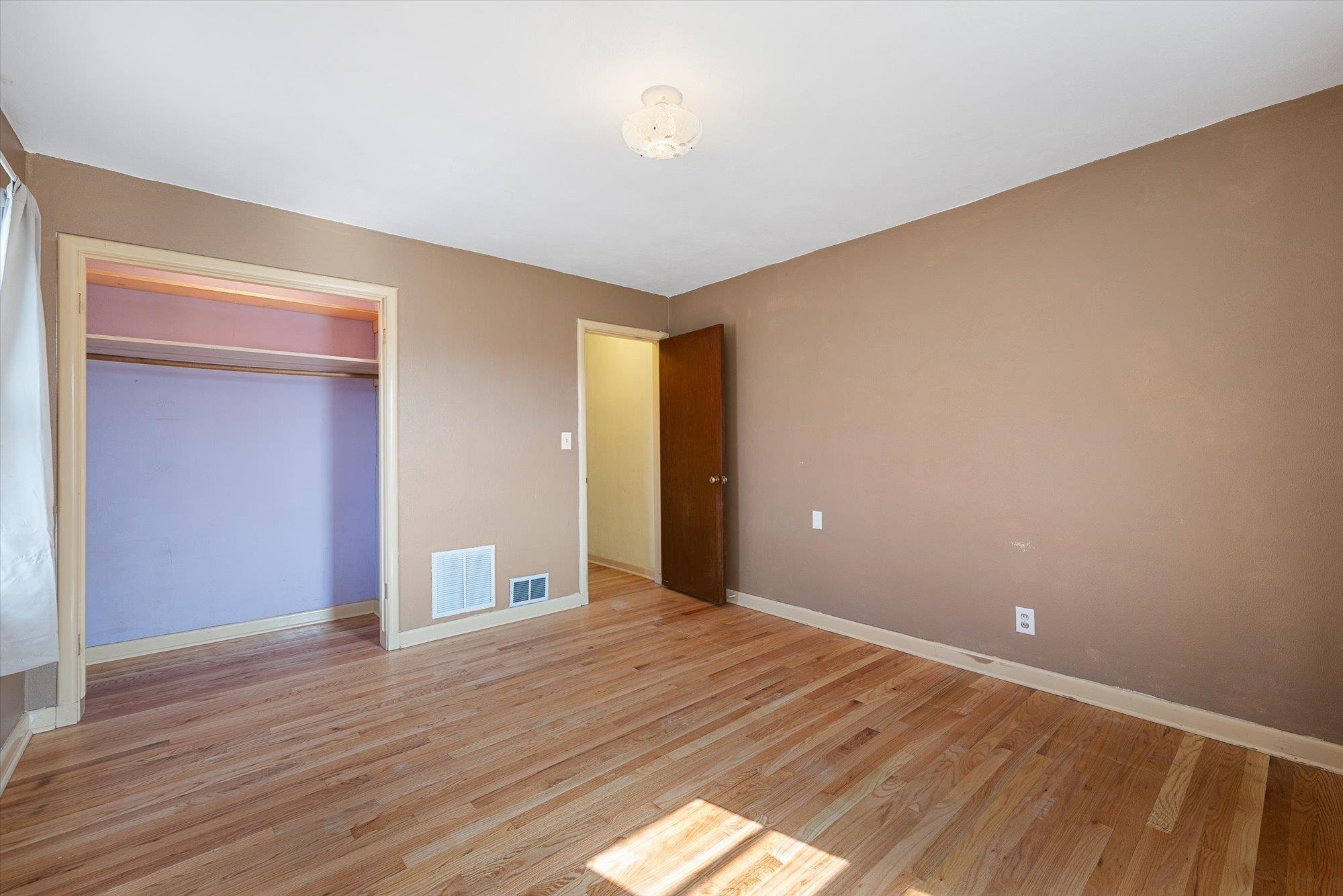 227 E Crown Ave - Photo 13