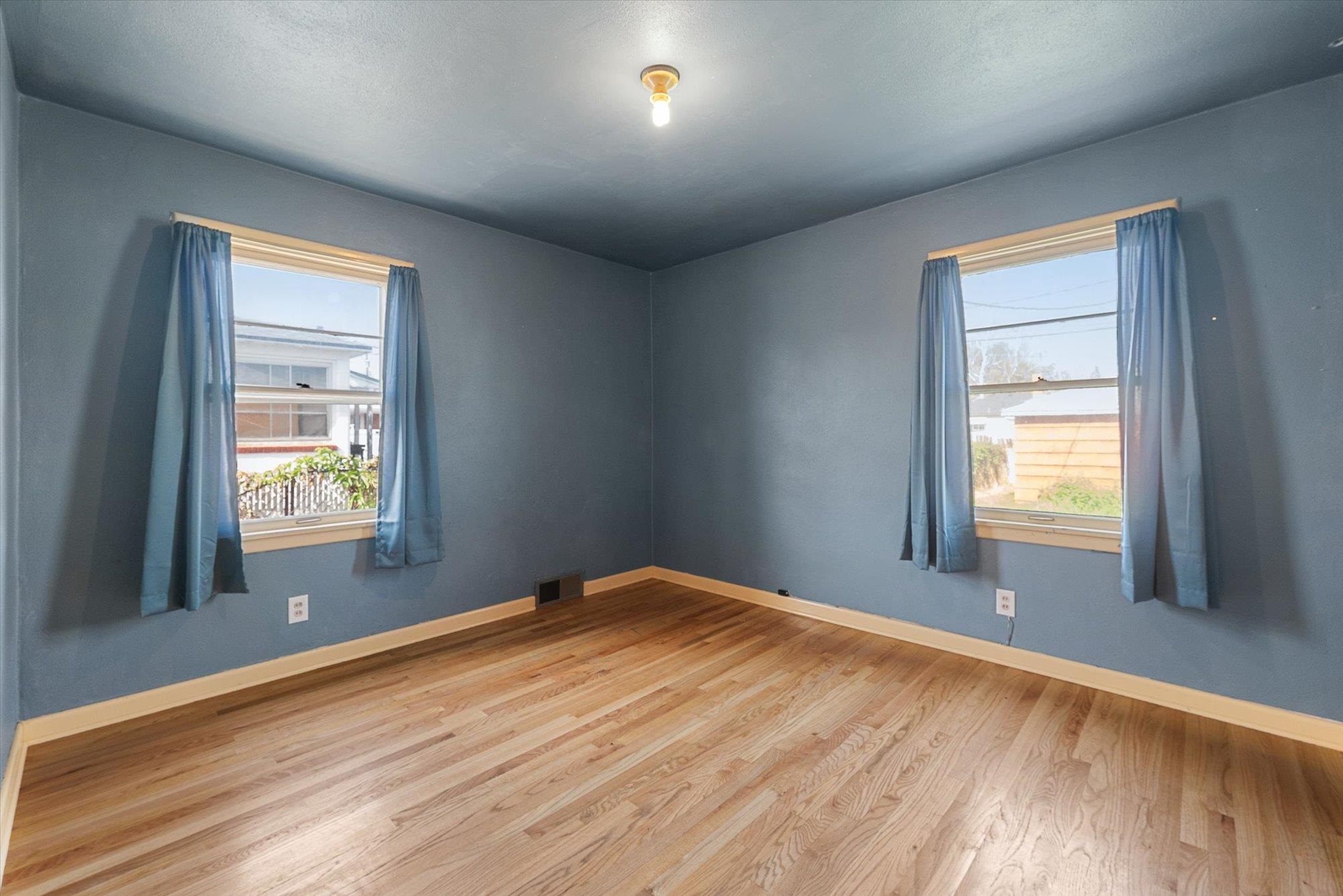 227 E Crown Ave - Photo 15