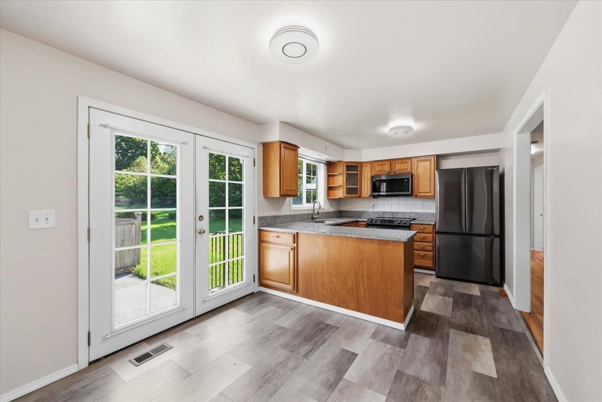 724 W Carolina Way - Photo 12