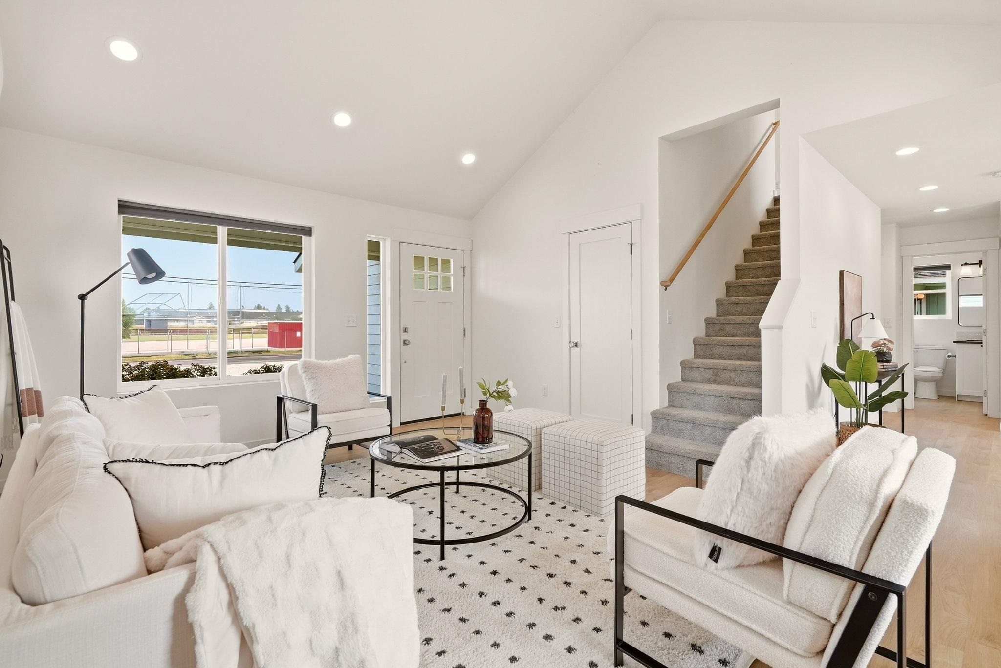 502 S LEFEVRE St - Photo 3