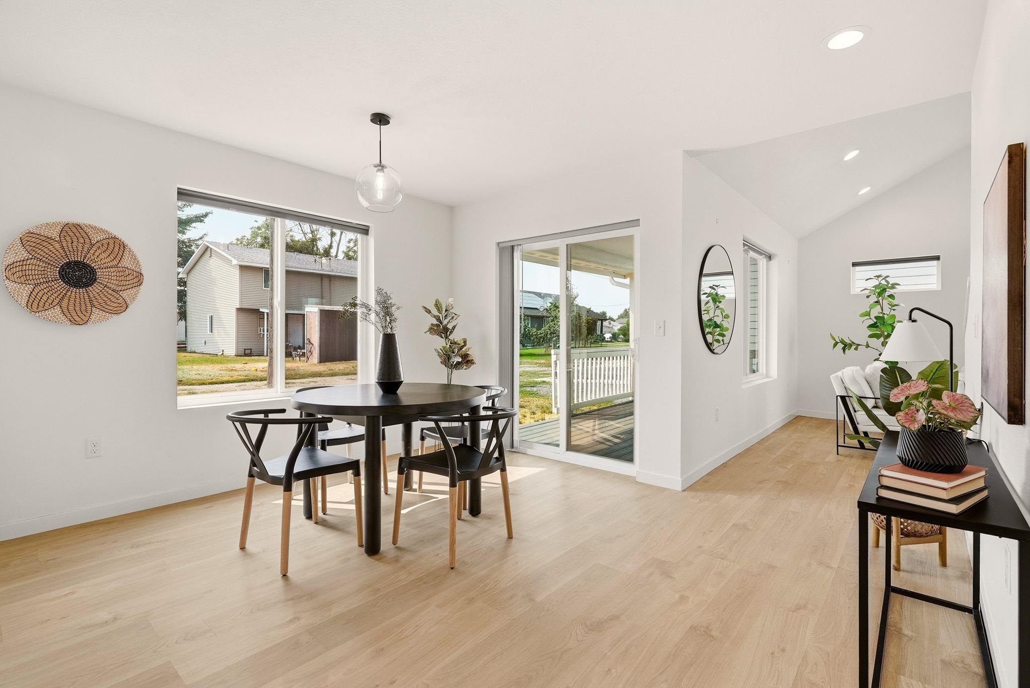 502 S LEFEVRE St - Photo 7