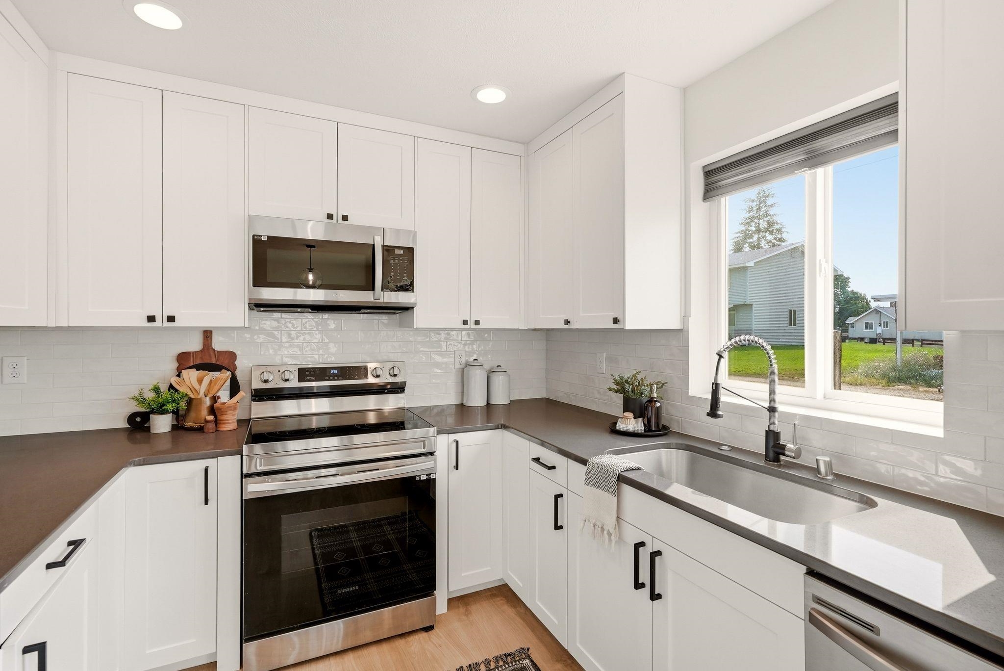 502 S LEFEVRE St - Photo 11