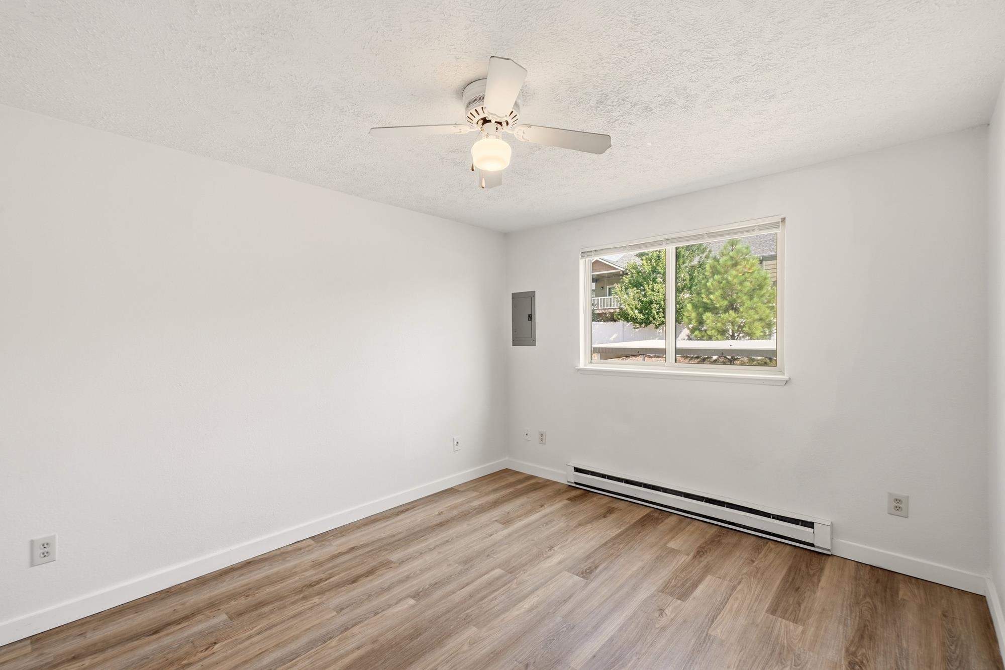 2327 E 29th Ave - Photo 7