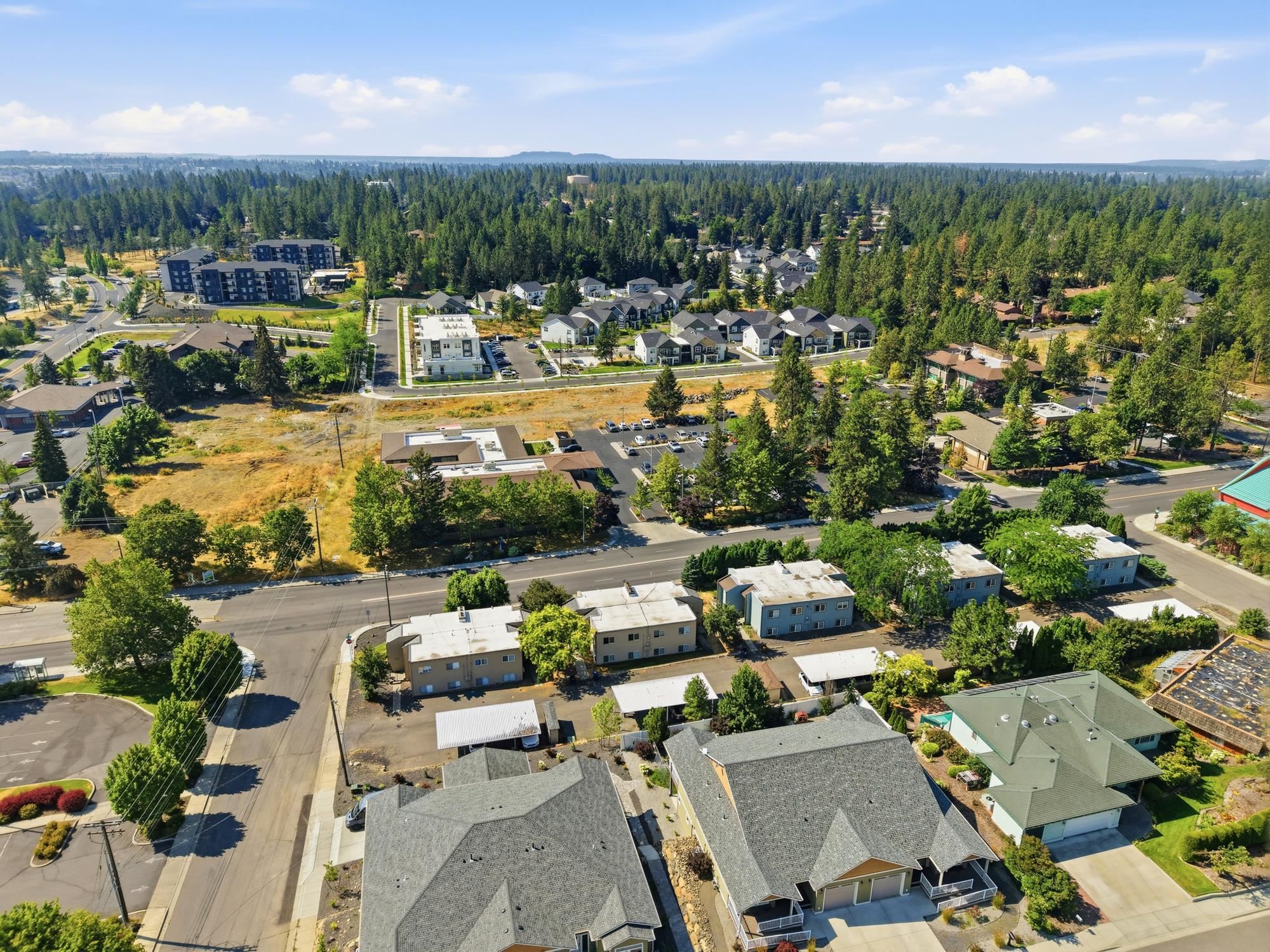 2327 E 29th Ave - Photo 4
