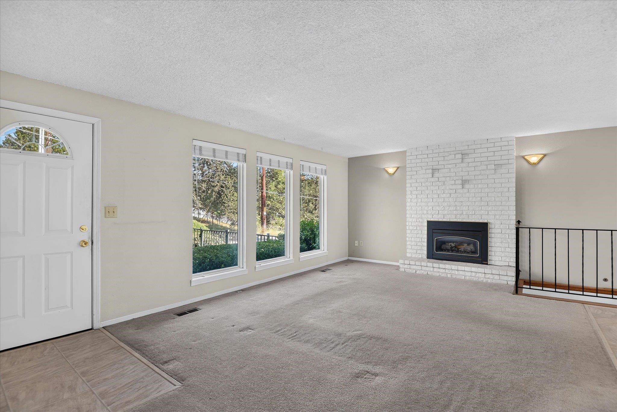 1006 S DICKEY St - Photo 8