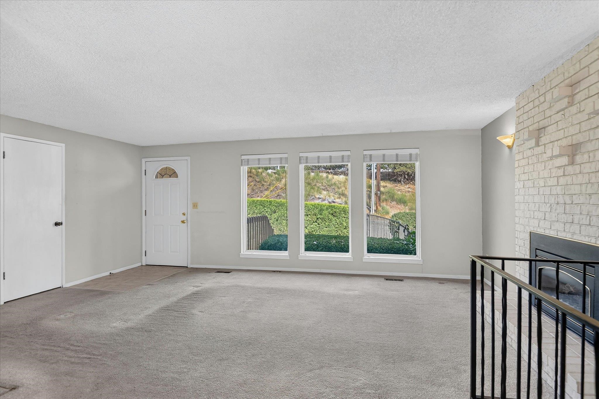 1006 S DICKEY St - Photo 12