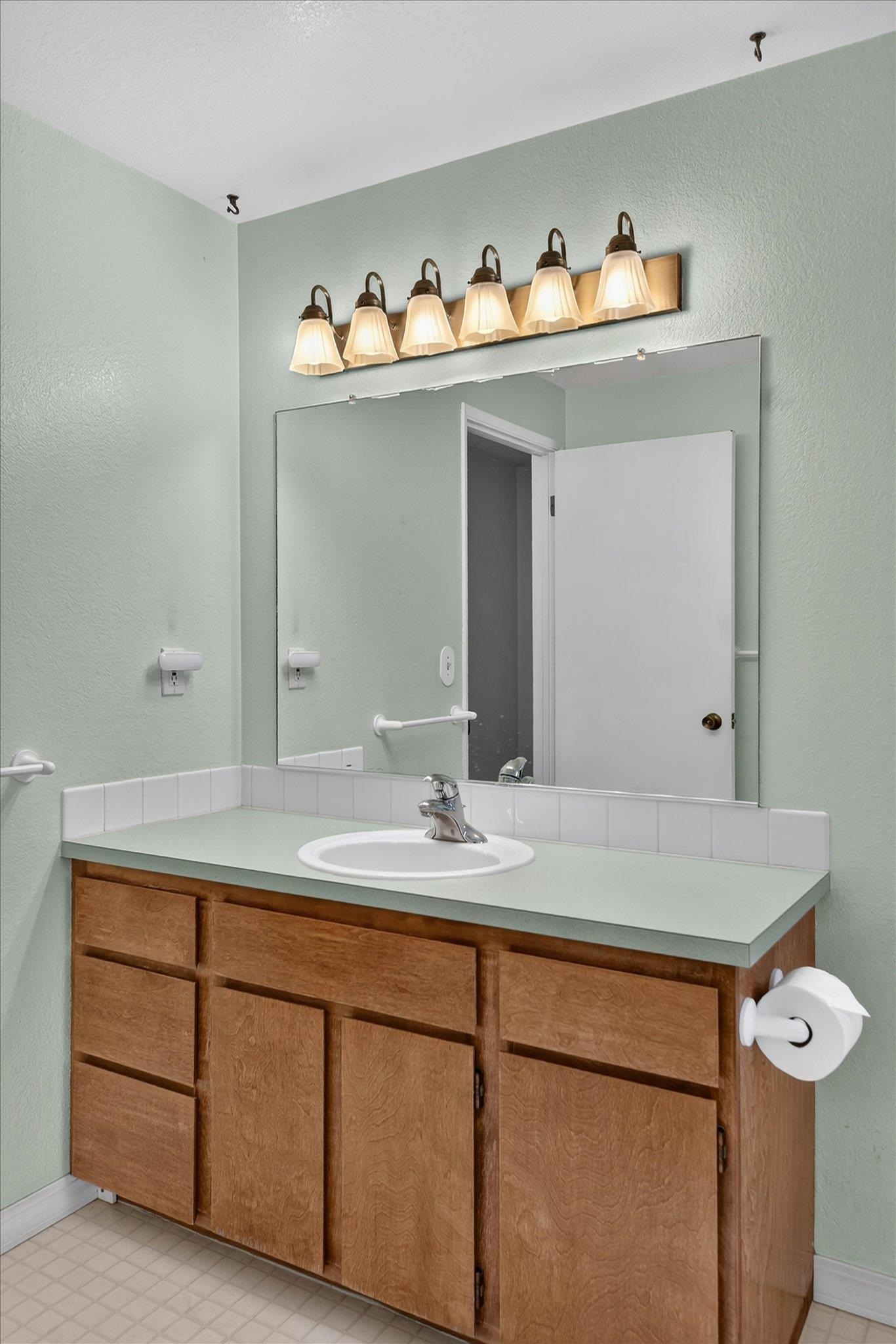 1006 S DICKEY St - Photo 24