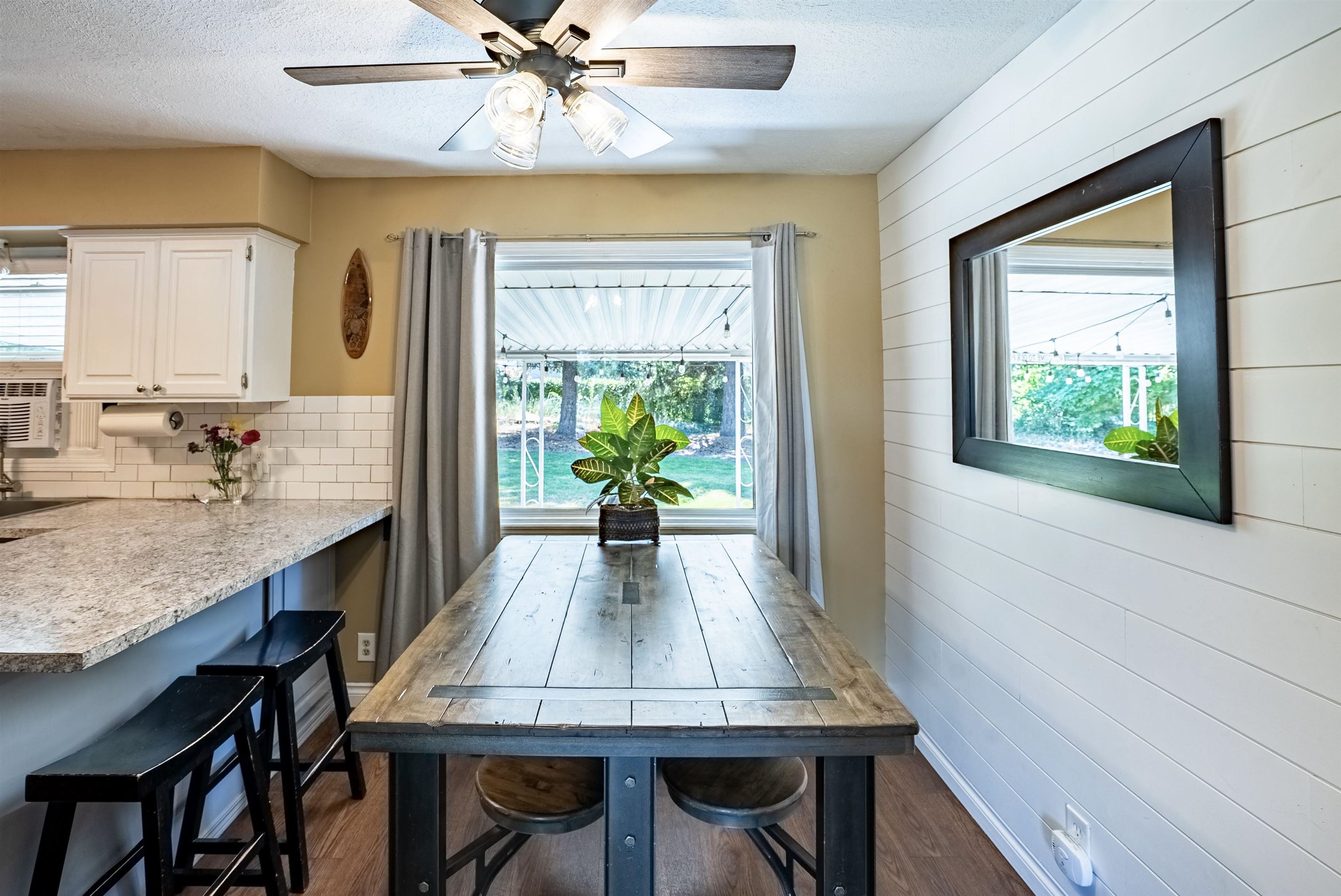 8206 E Boone Ave - Photo 4