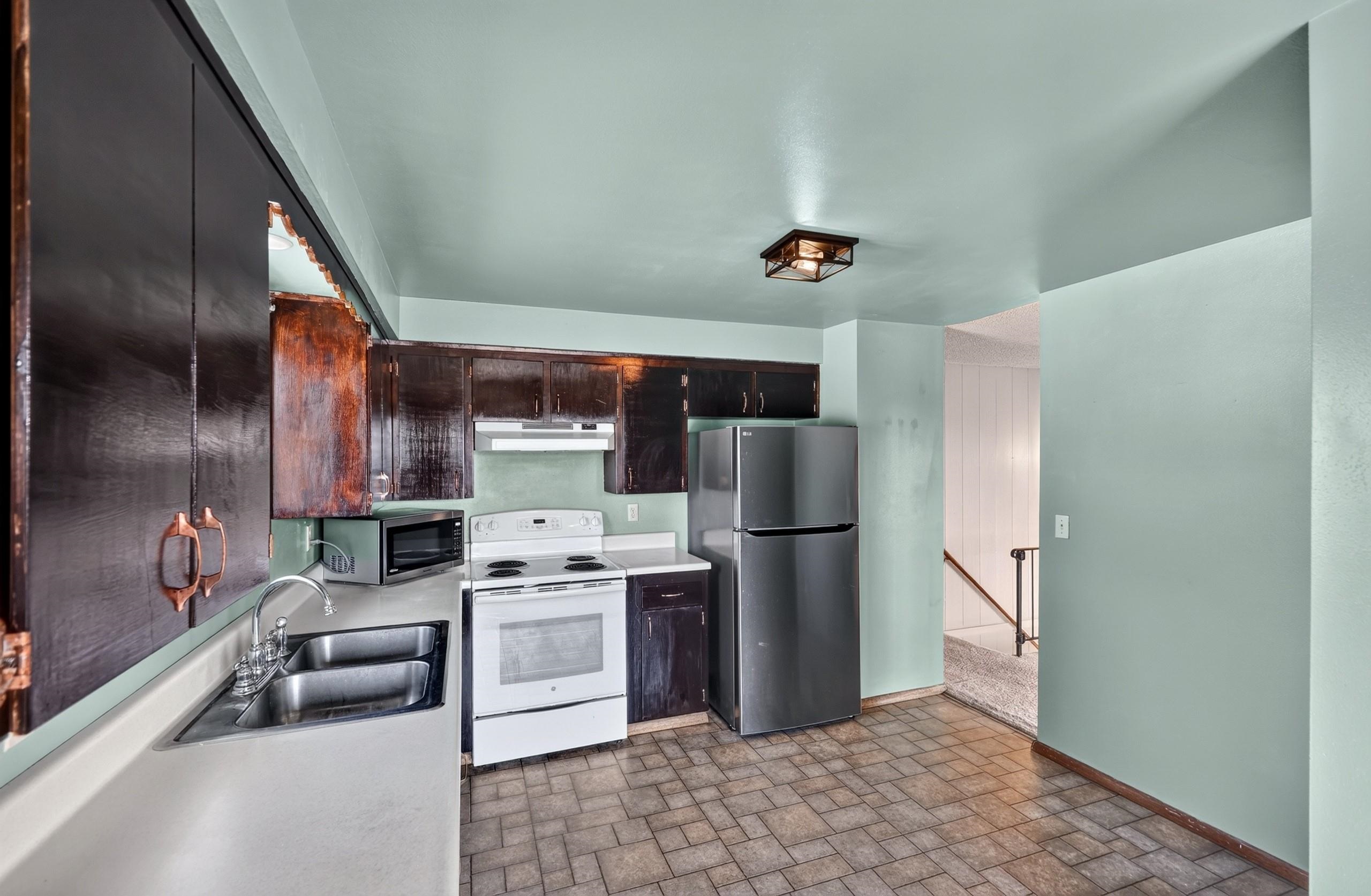 1927 E Hoffman Ave - Photo 9