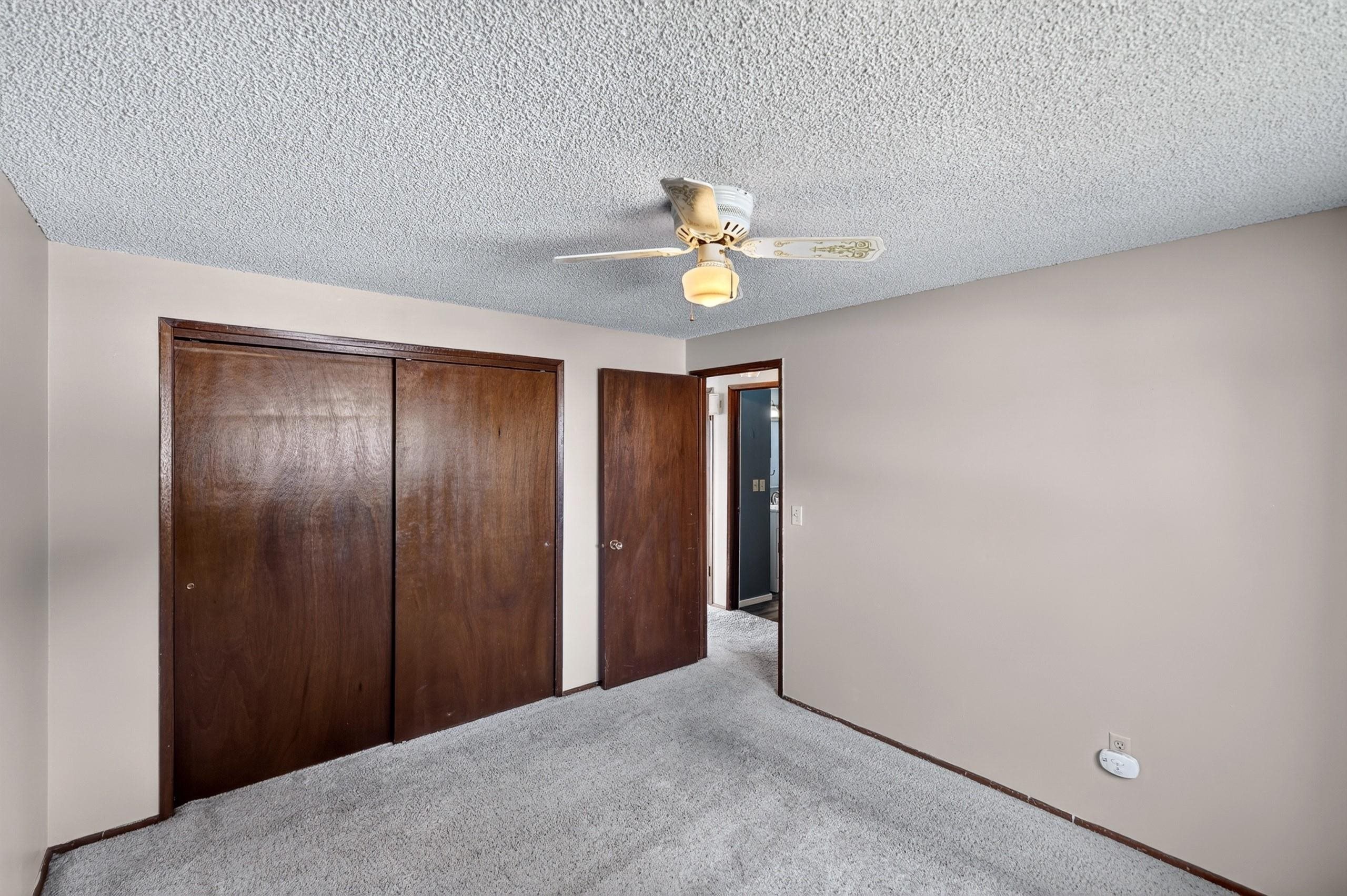 1927 E Hoffman Ave - Photo 20