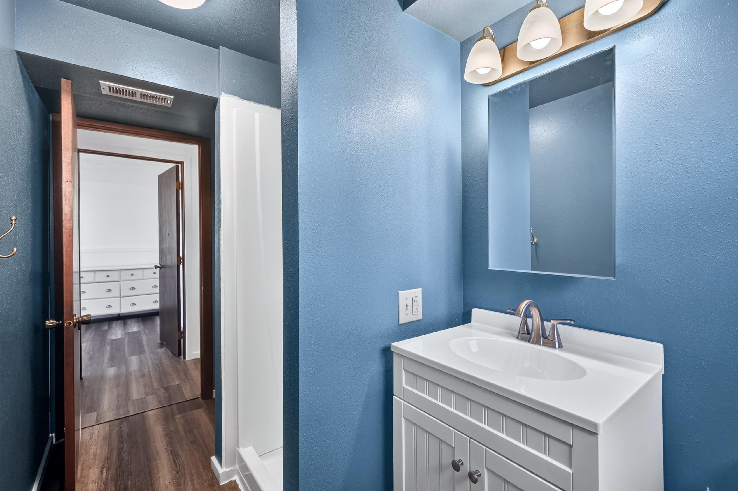 1927 E Hoffman Ave - Photo 29