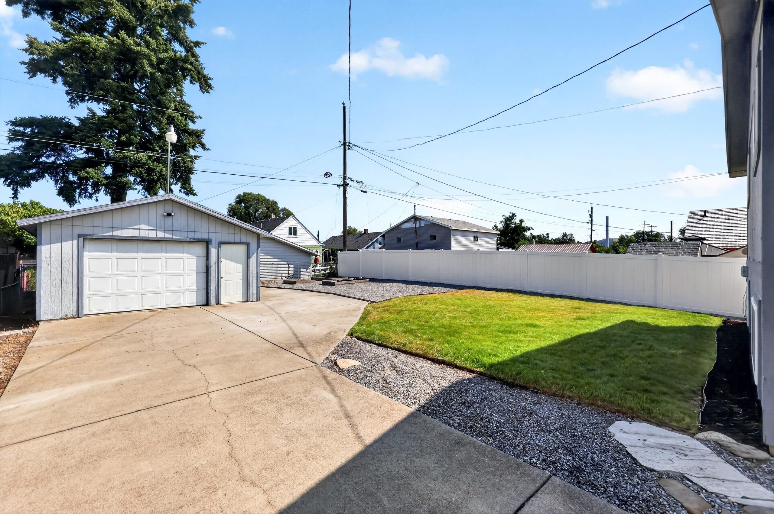1927 E Hoffman Ave - Photo 37