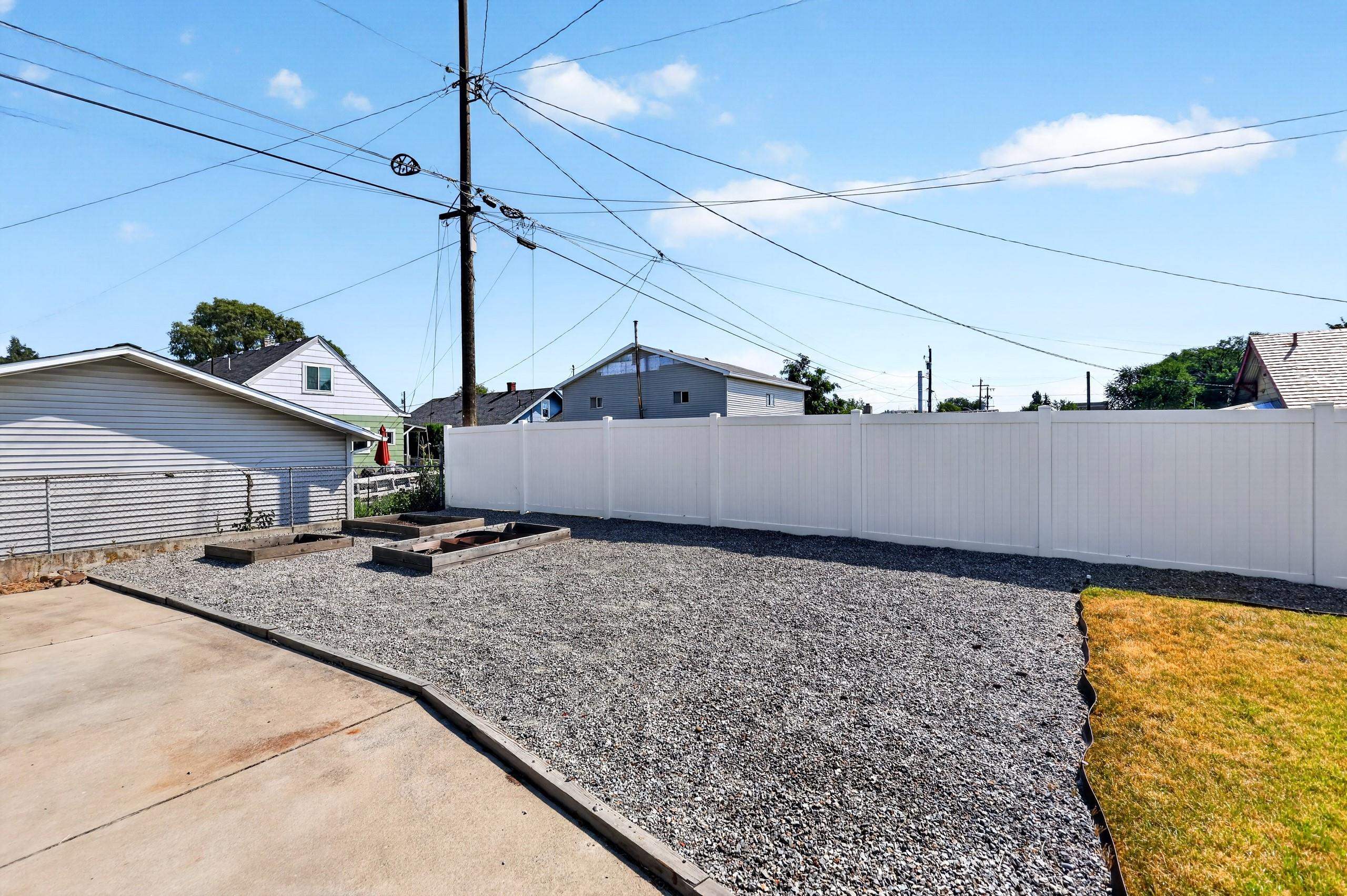 1927 E Hoffman Ave - Photo 40