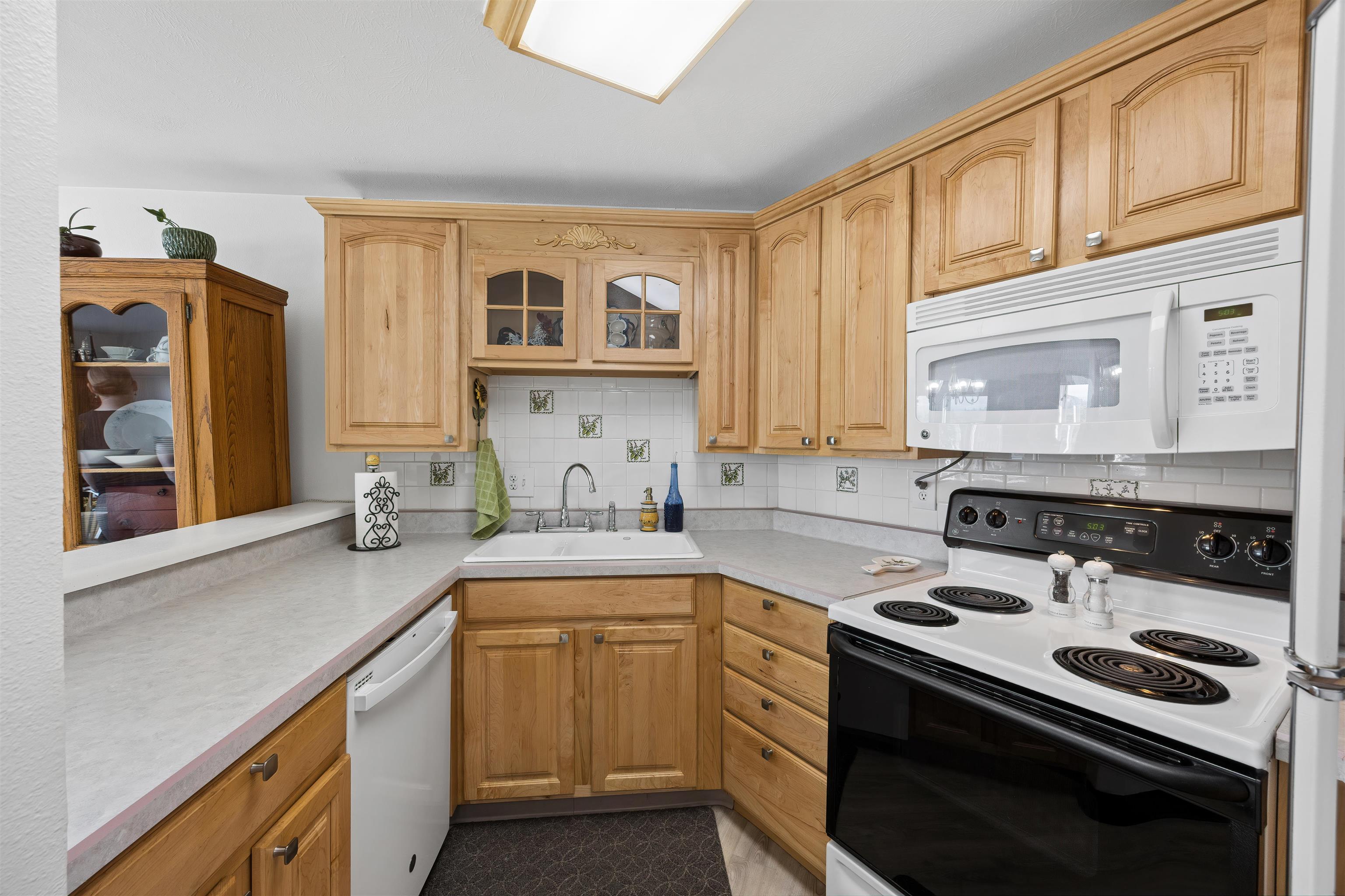 10321 E Main Ave - Photo 19