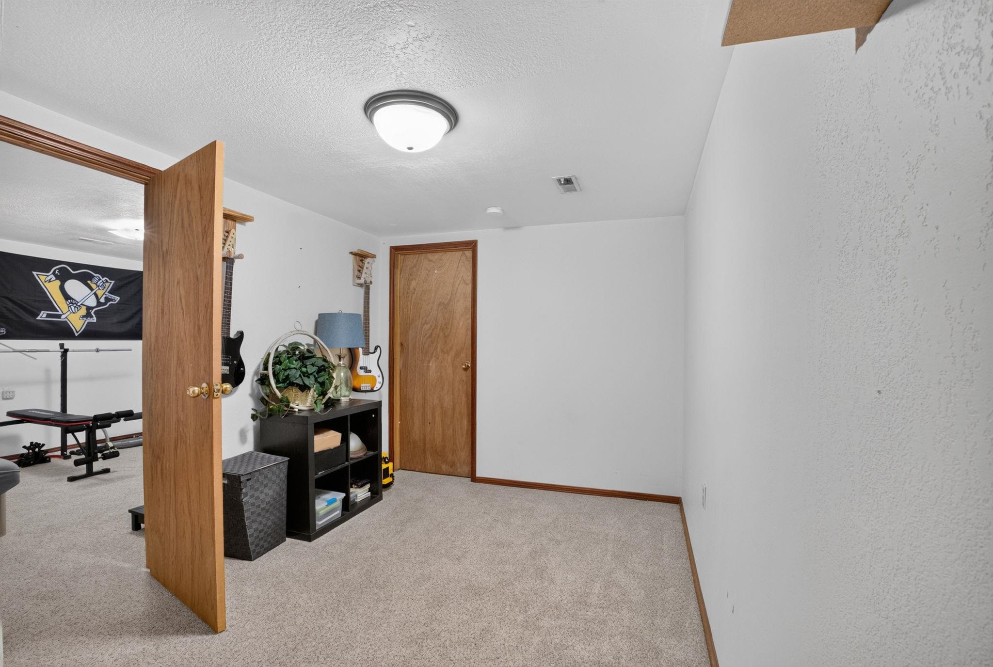 2115 S EVERGREEN Rd - Photo 33