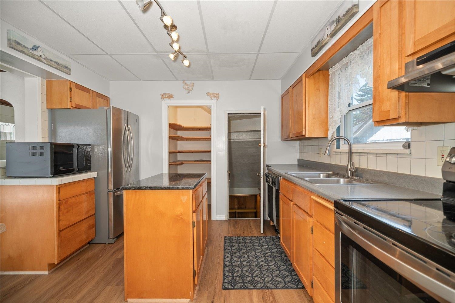 1218 N SHERWOOD St - Photo 10