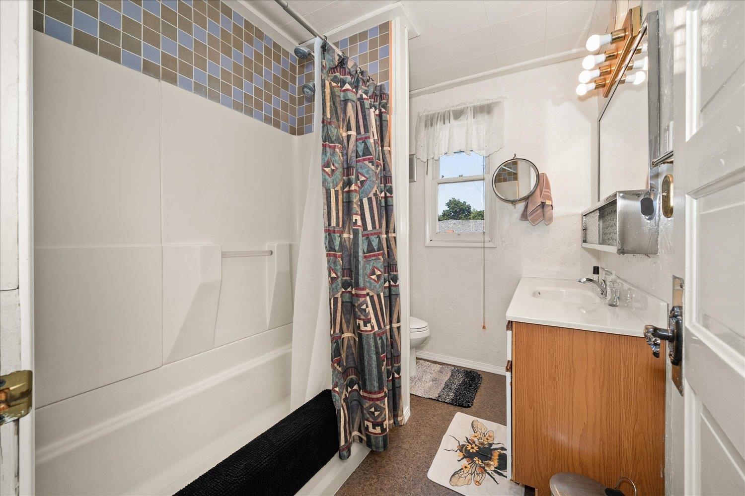 1218 N SHERWOOD St - Photo 16