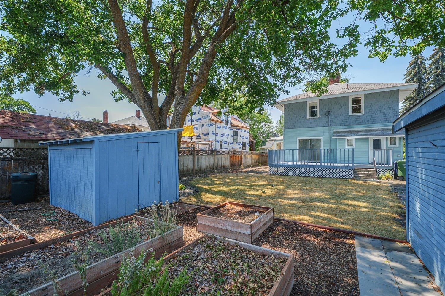 1218 N SHERWOOD St - Photo 31