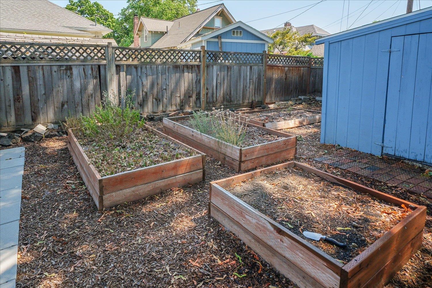 1218 N SHERWOOD St - Photo 32