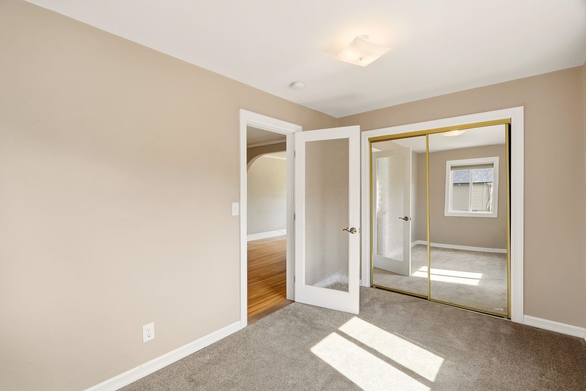 2028 E MISSION Ave - Photo 16