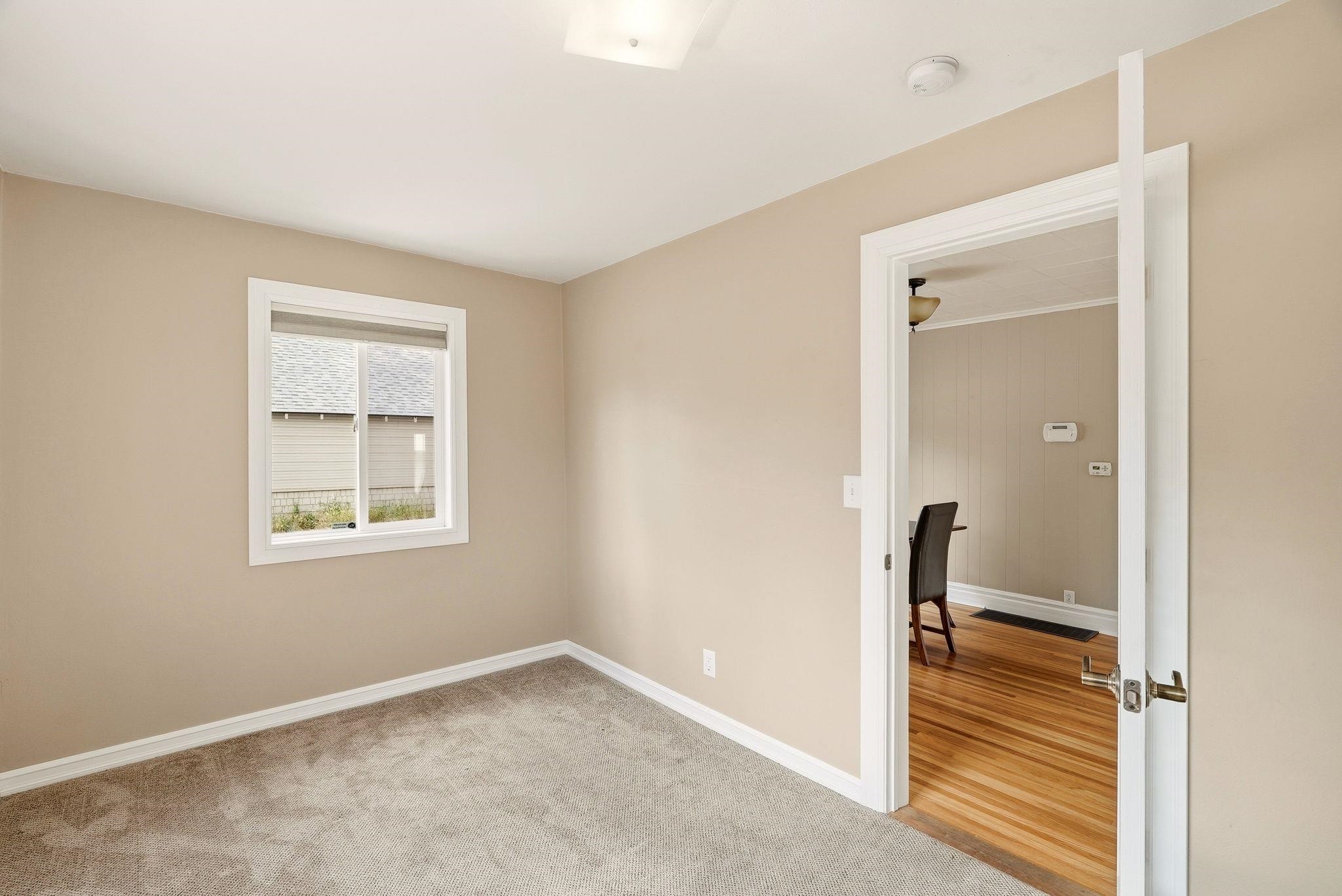 2028 E MISSION Ave - Photo 17