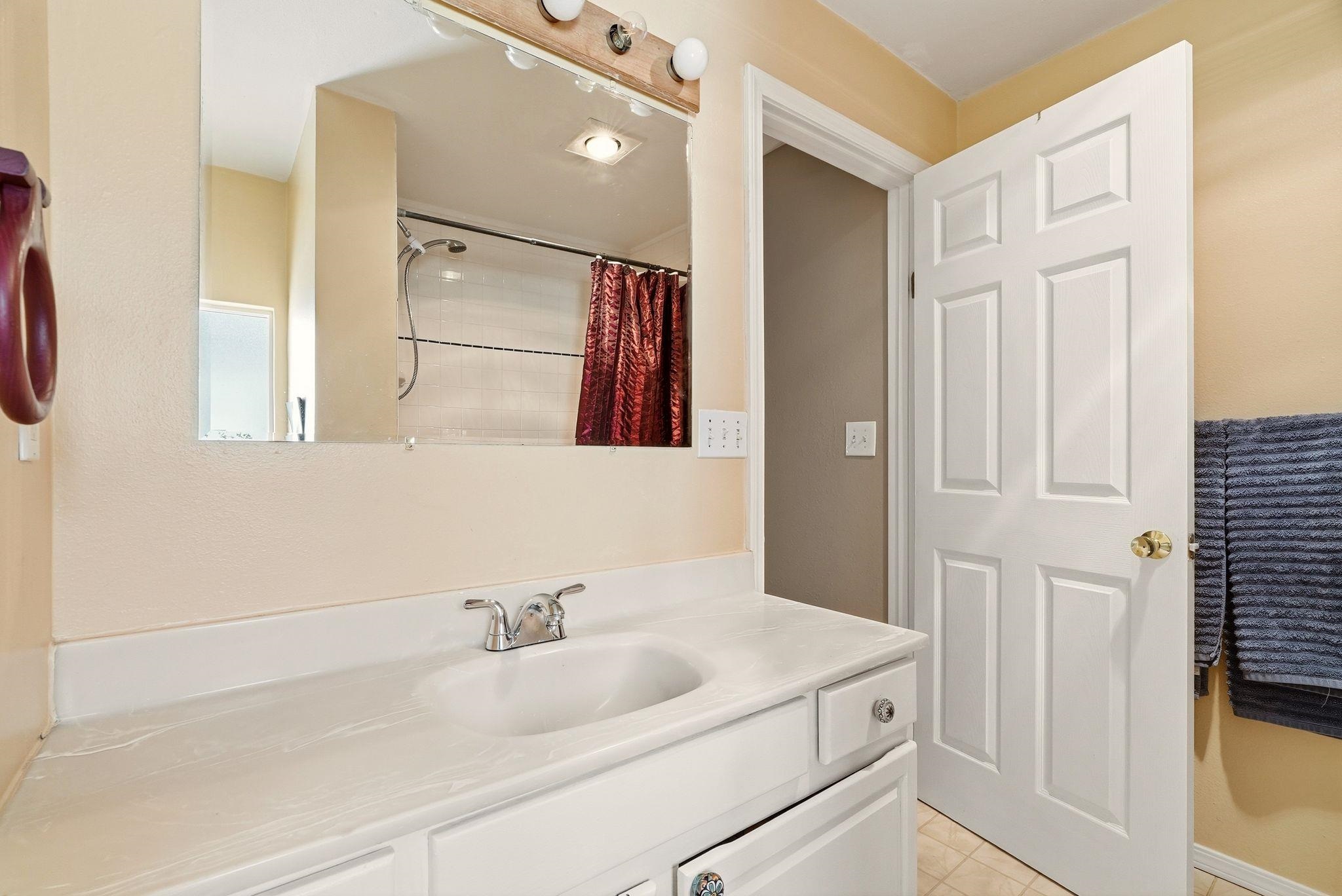 2028 E MISSION Ave - Photo 18