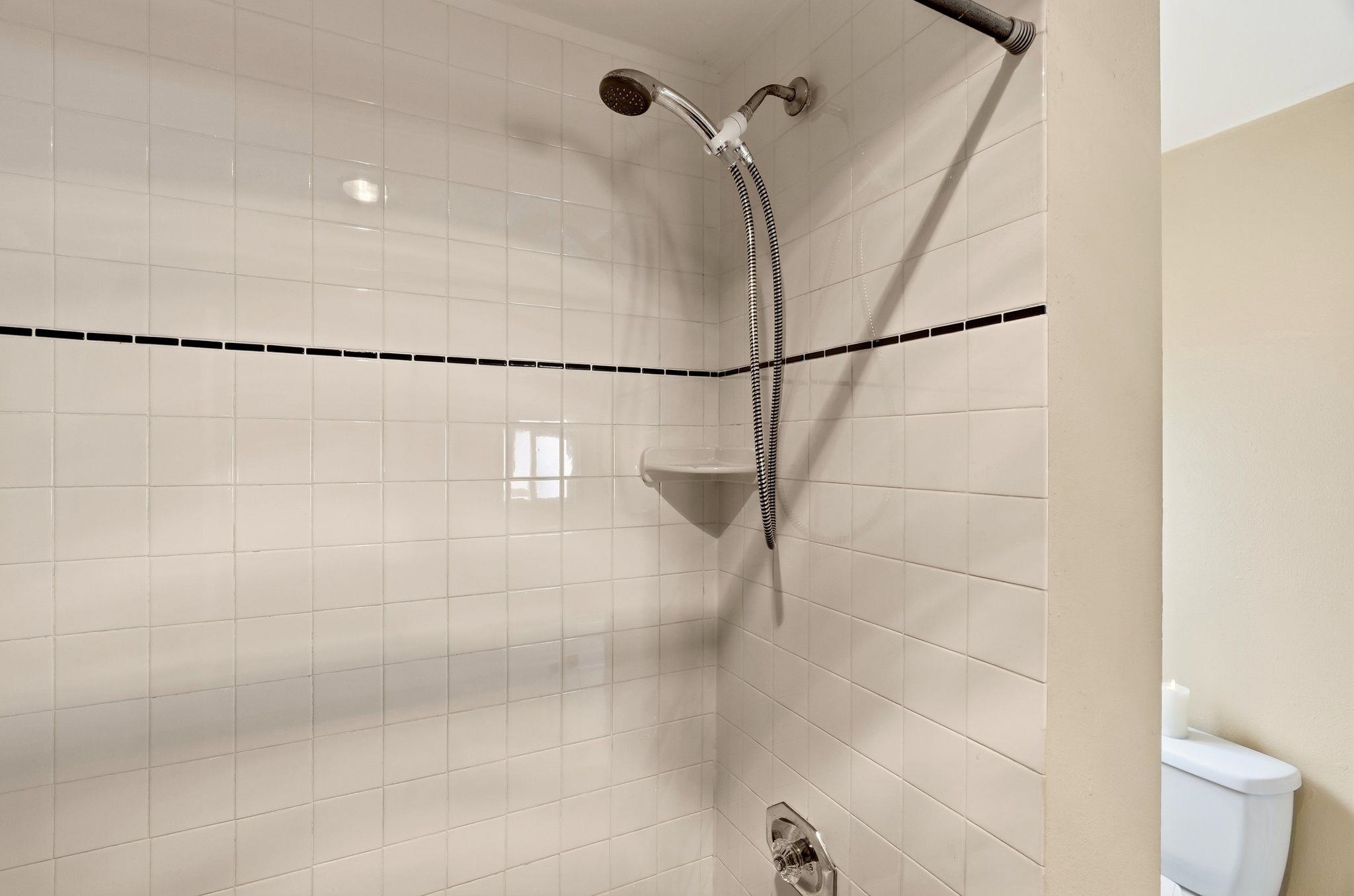 2028 E MISSION Ave - Photo 19