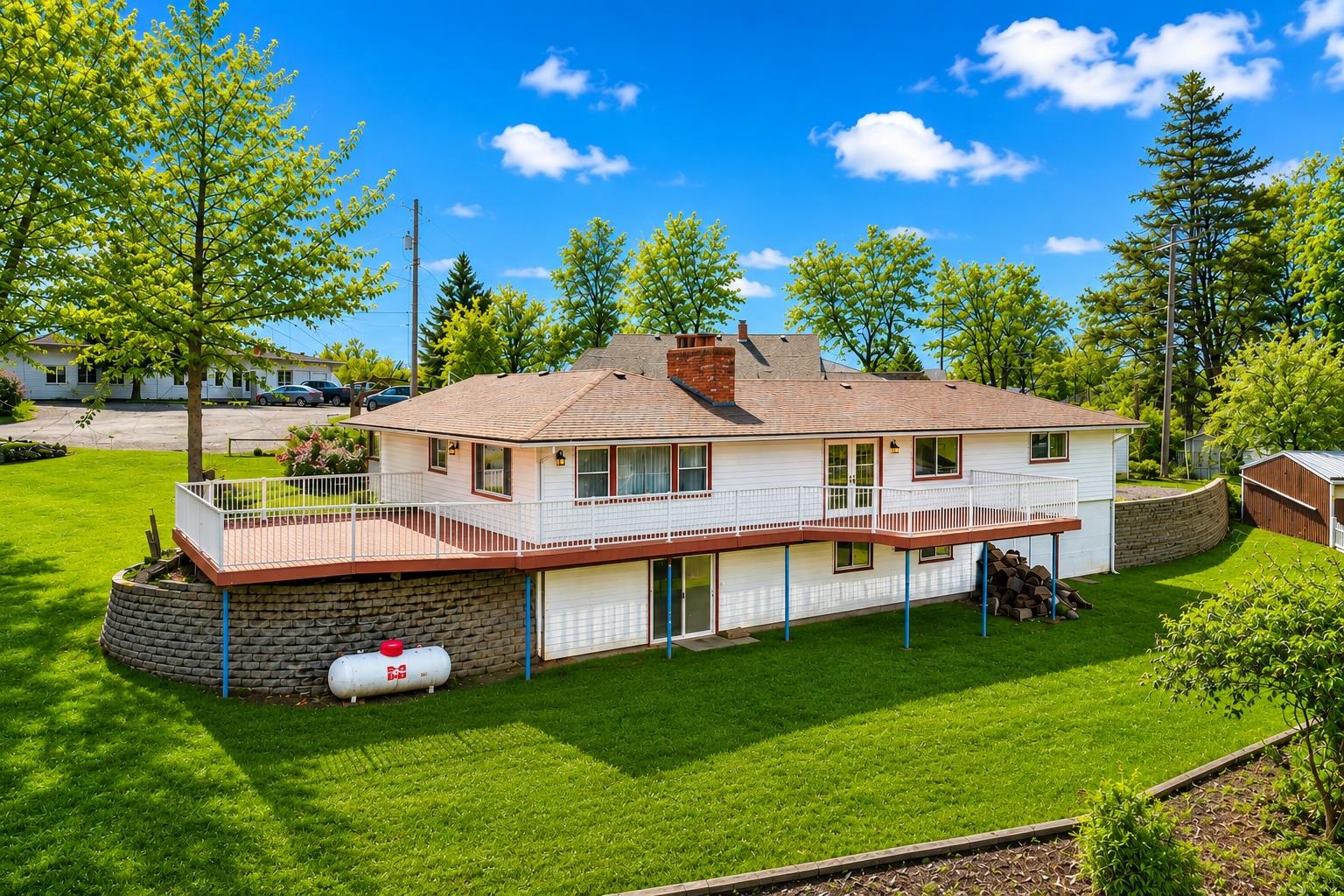 147 N LINDSEY St - Photo 4
