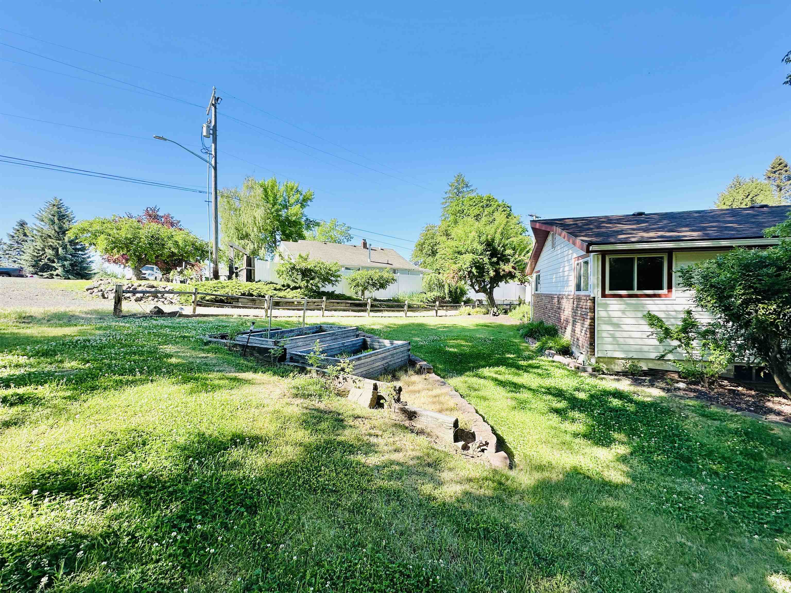 147 N LINDSEY St - Photo 42