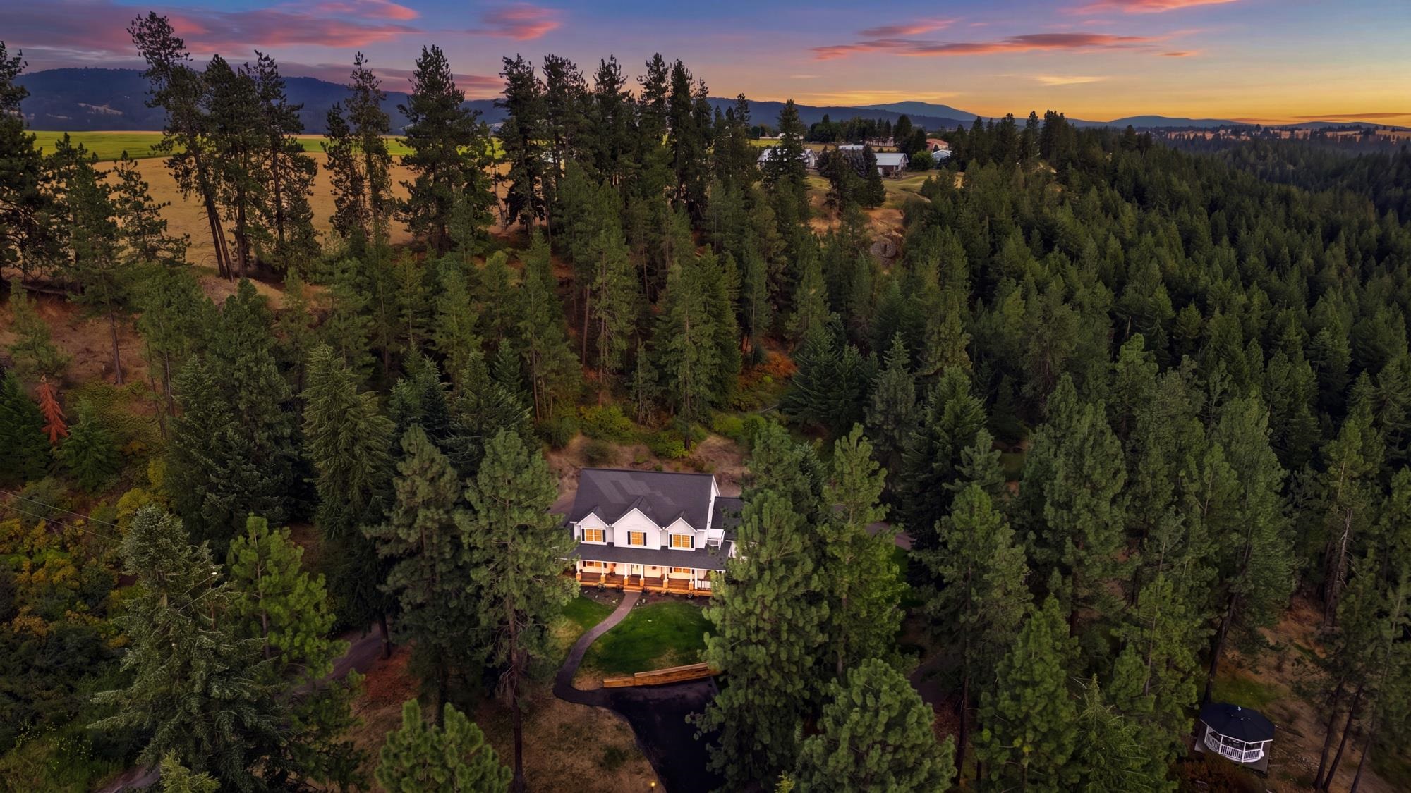 12710 E Kronquist Rd - Photo 48