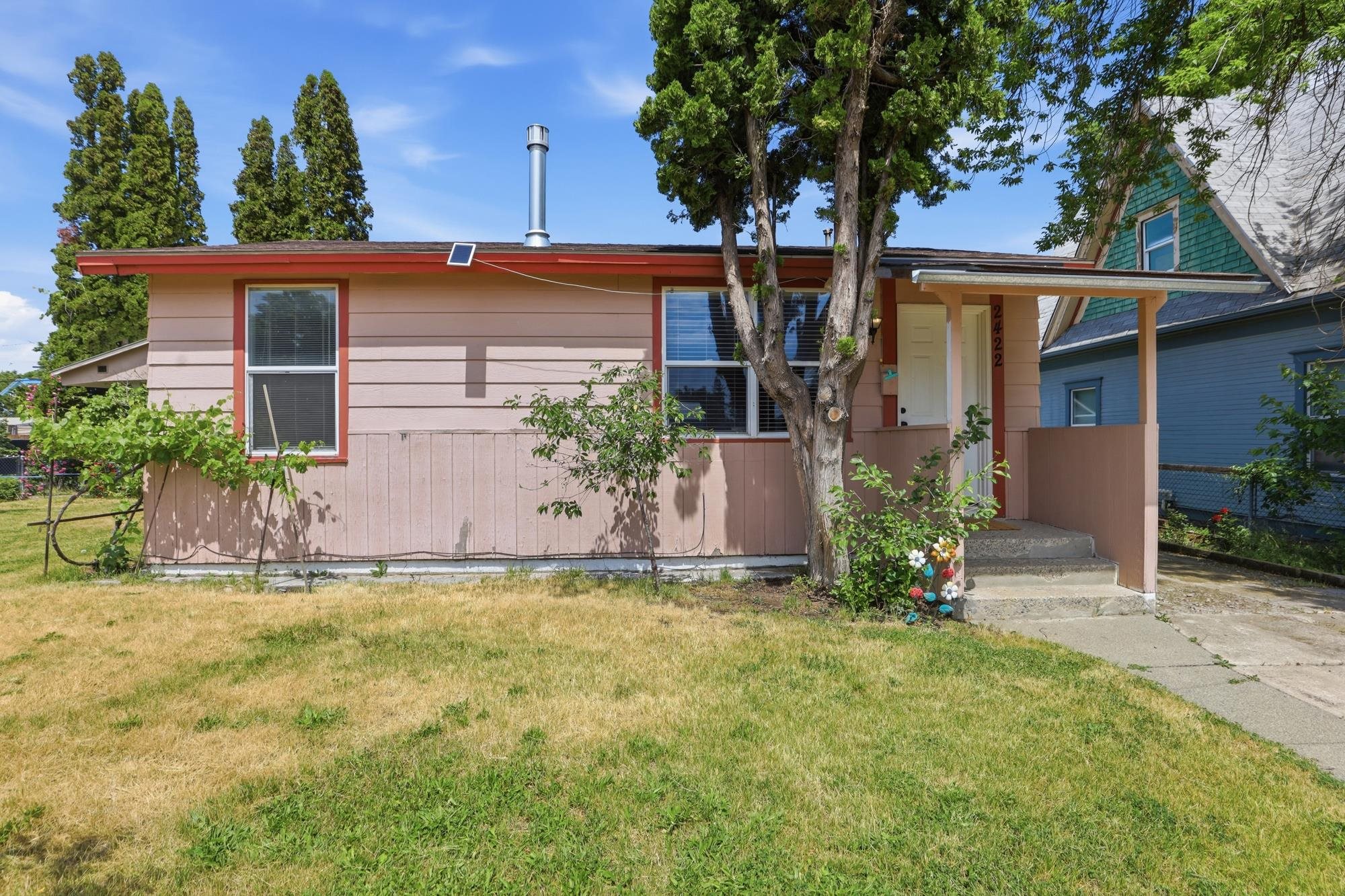 2422 W Sinto Ave - Photo 1