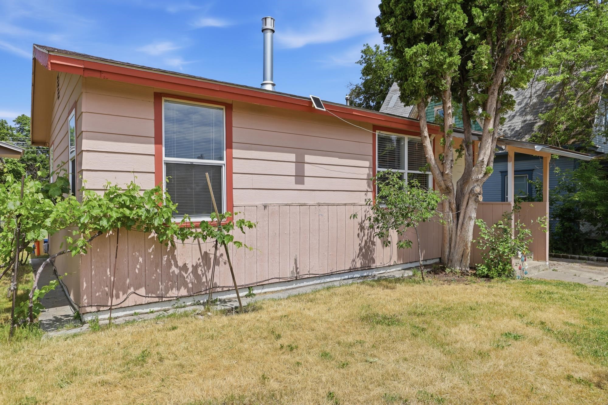2422 W Sinto Ave - Photo 2