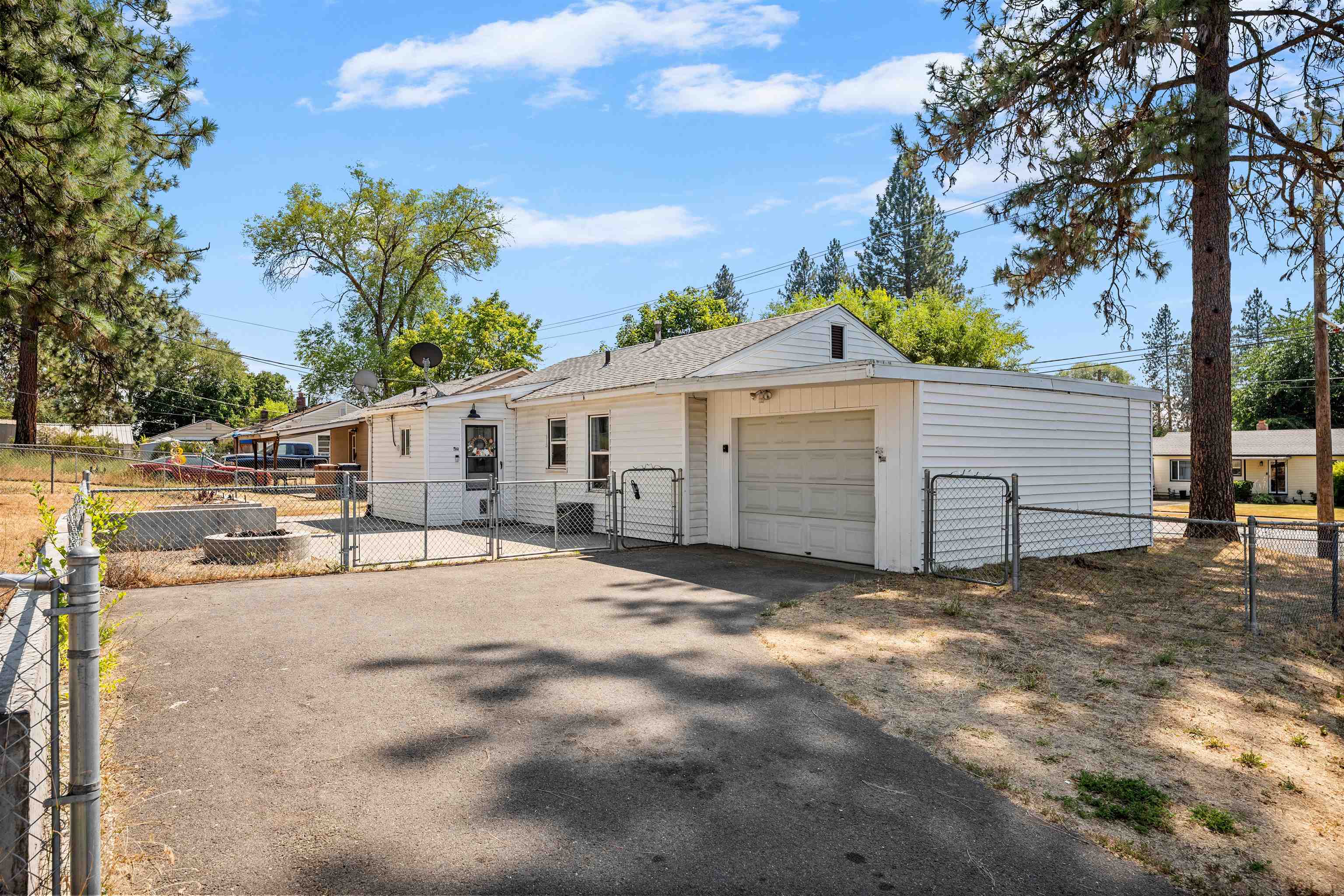 5924 N Driscoll Blvd - Photo 16