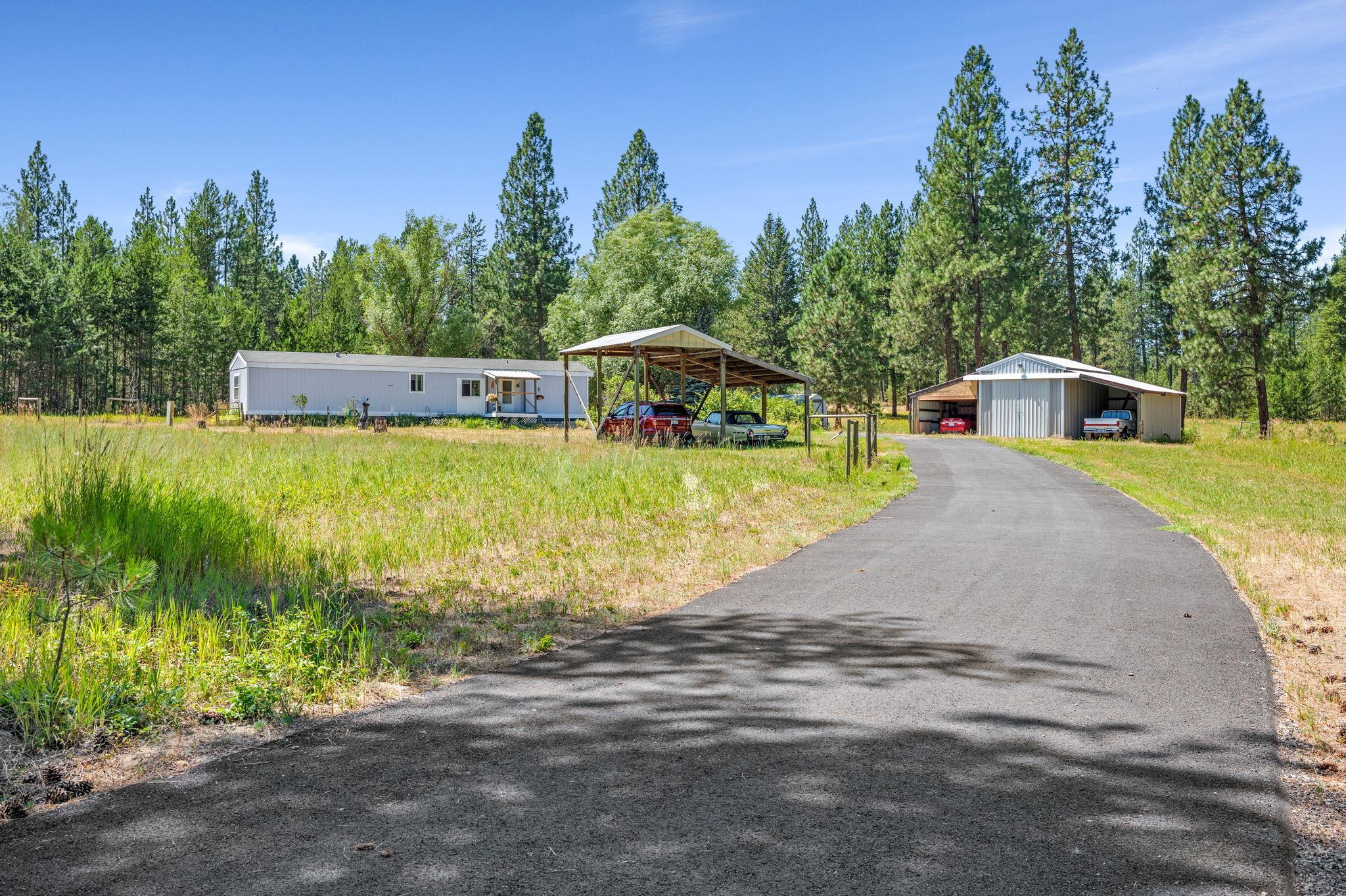40507 N Division Rd - Photo 21