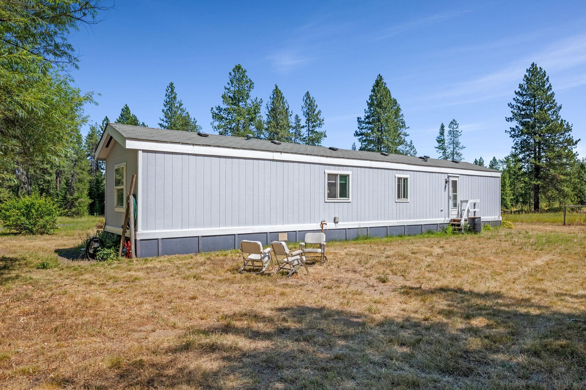 40507 N Division Rd - Photo 5