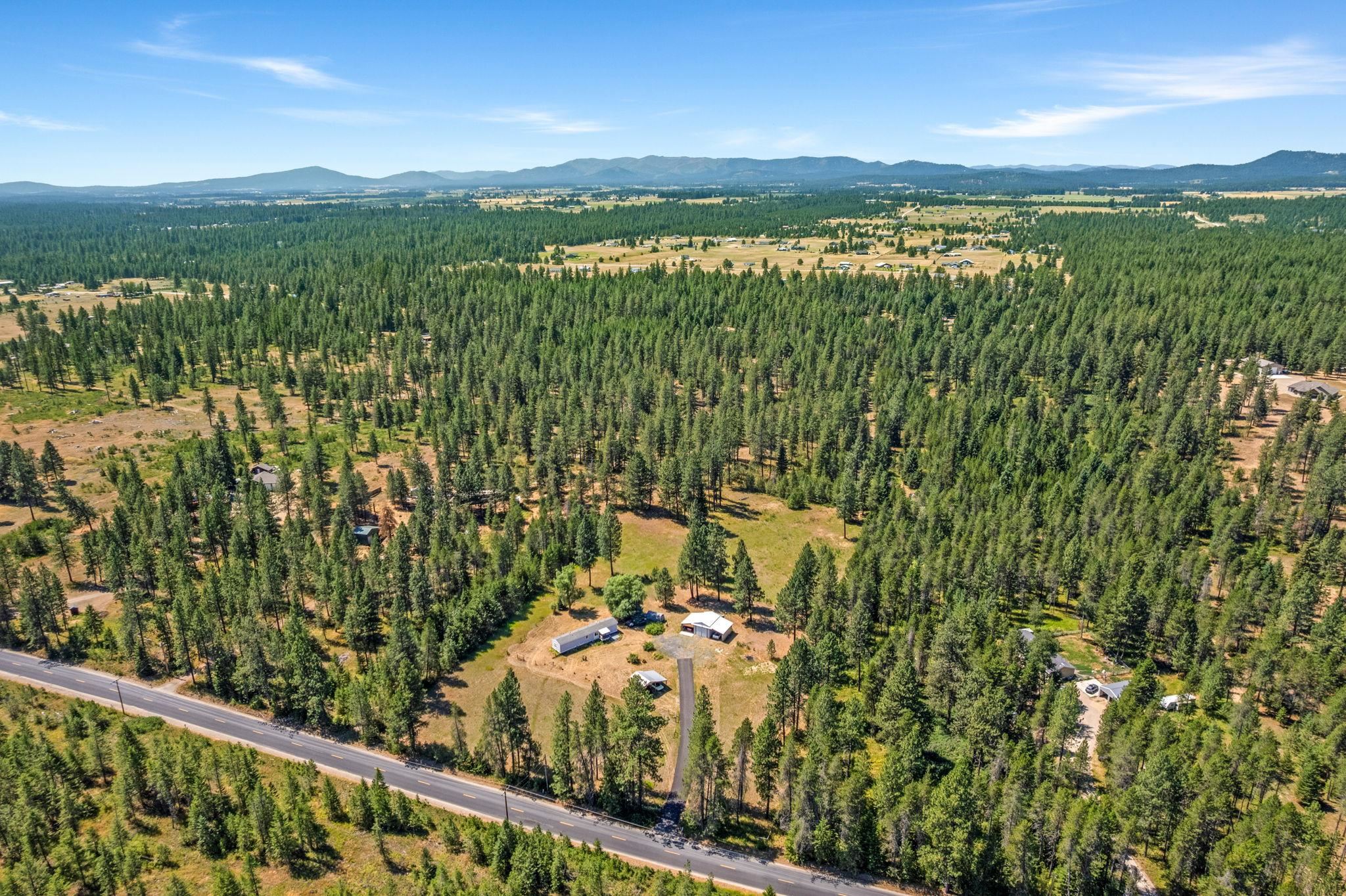 40507 N Division Rd - Photo 31