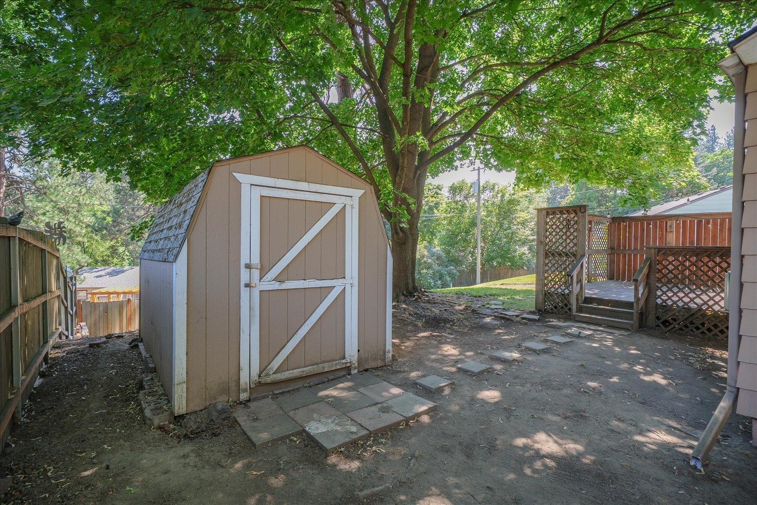 1210 S F St - Photo 20