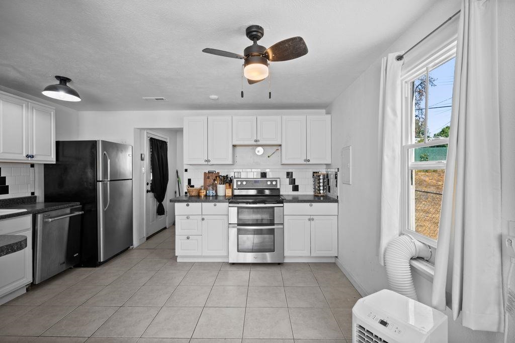 5924 N Driscoll Blvd - Photo 8